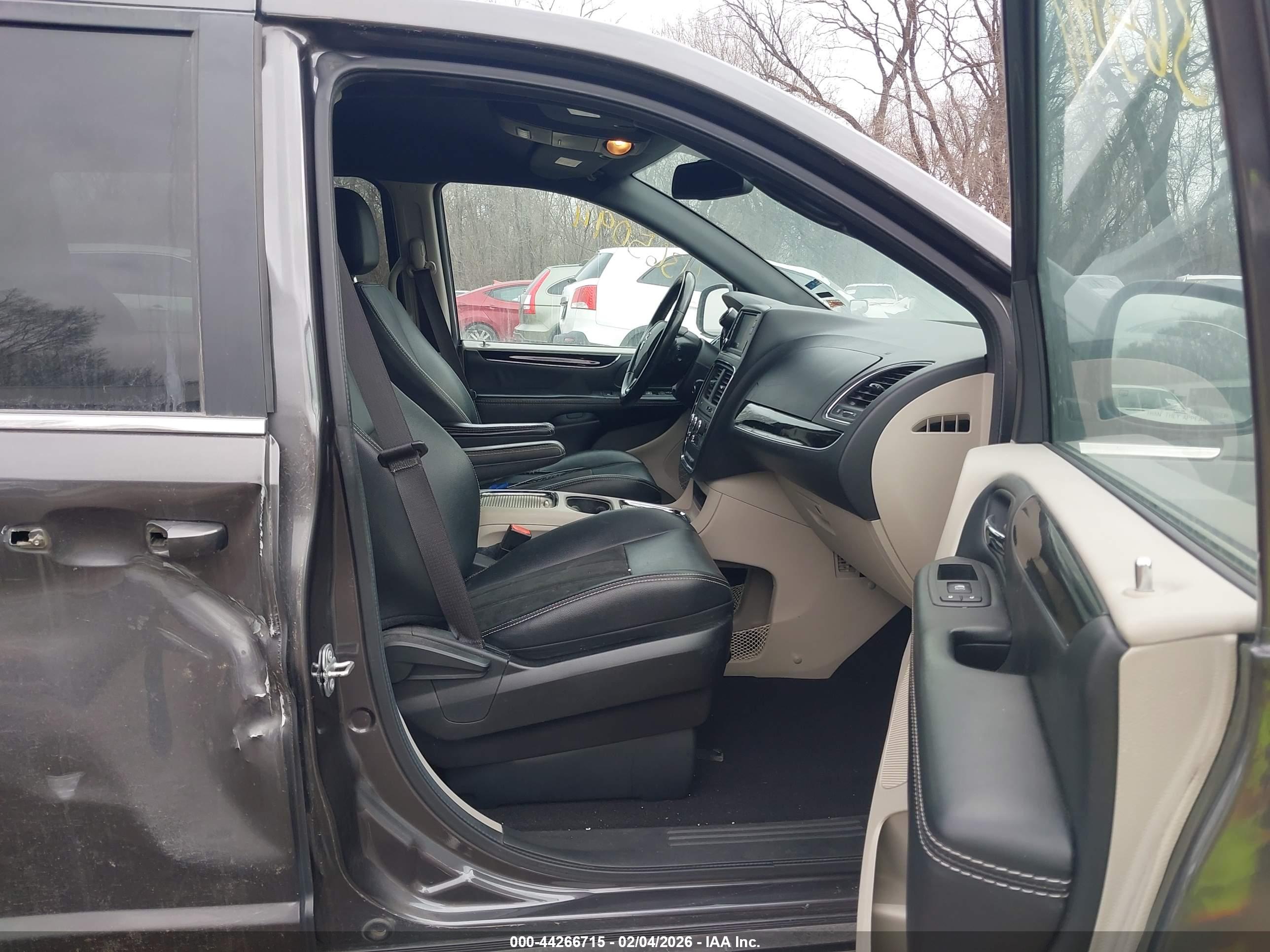 DODGE GRAND image 5