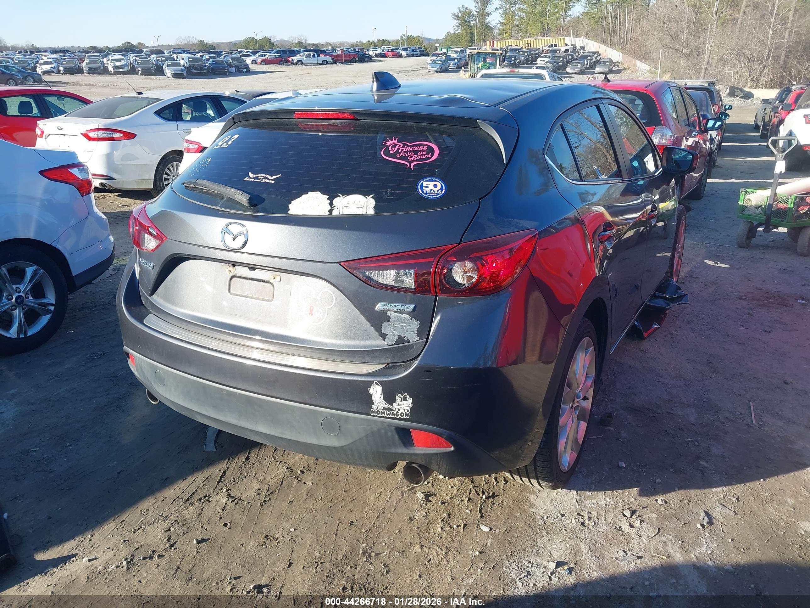 MAZDA MAZDA3 image 4