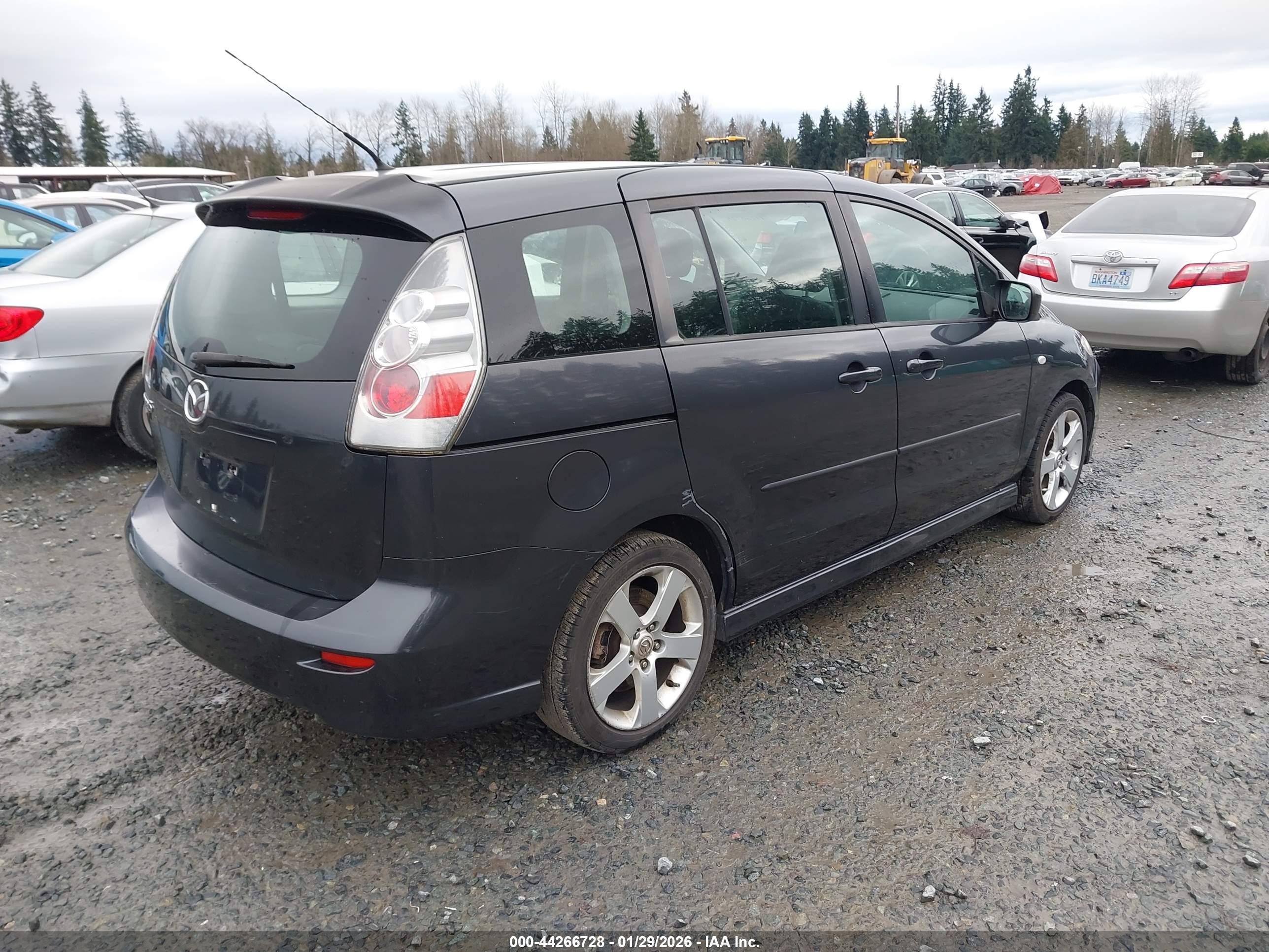 MAZDA MAZDA5 image 4