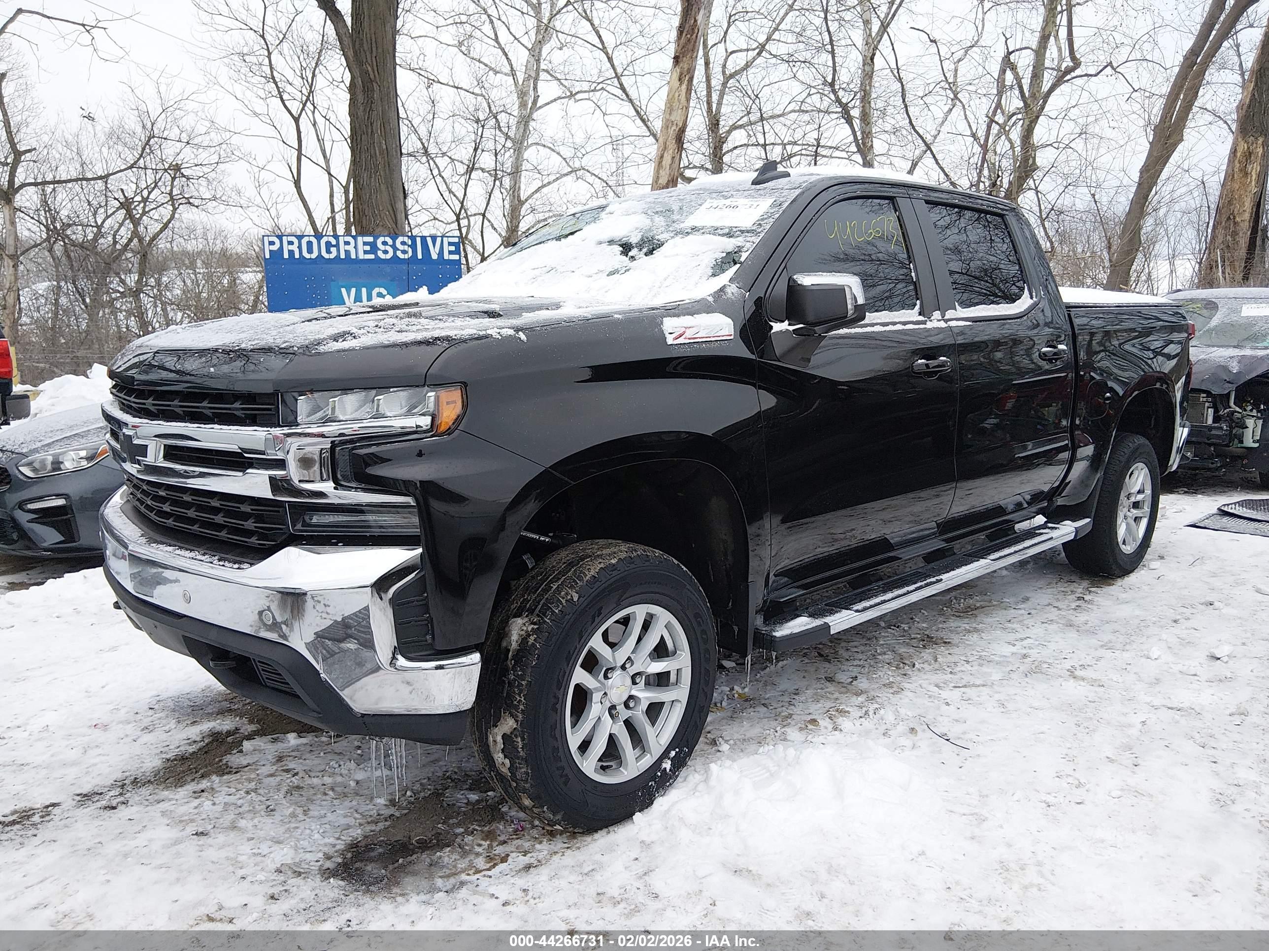 CHEVROLET SILVERADO image 2