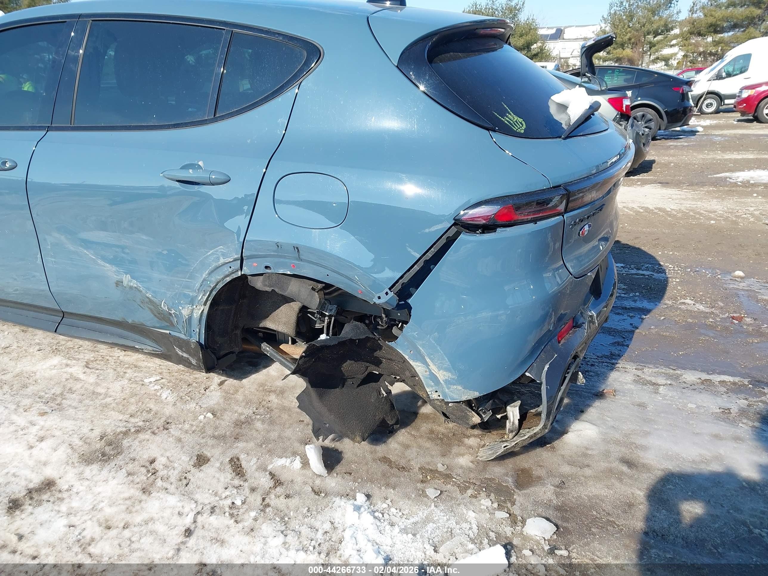 DODGE HORNET image 6