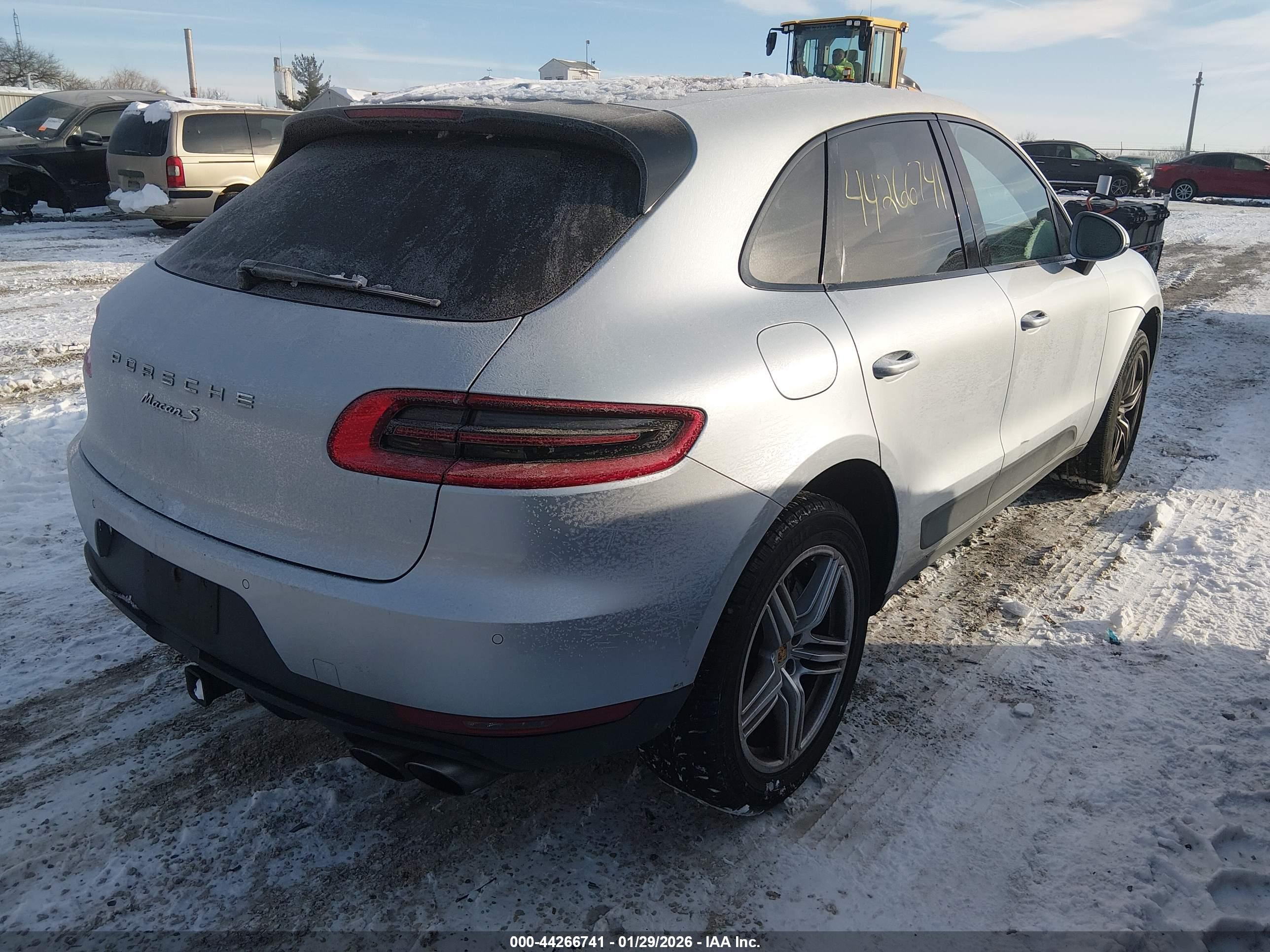PORSCHE MACAN image 4