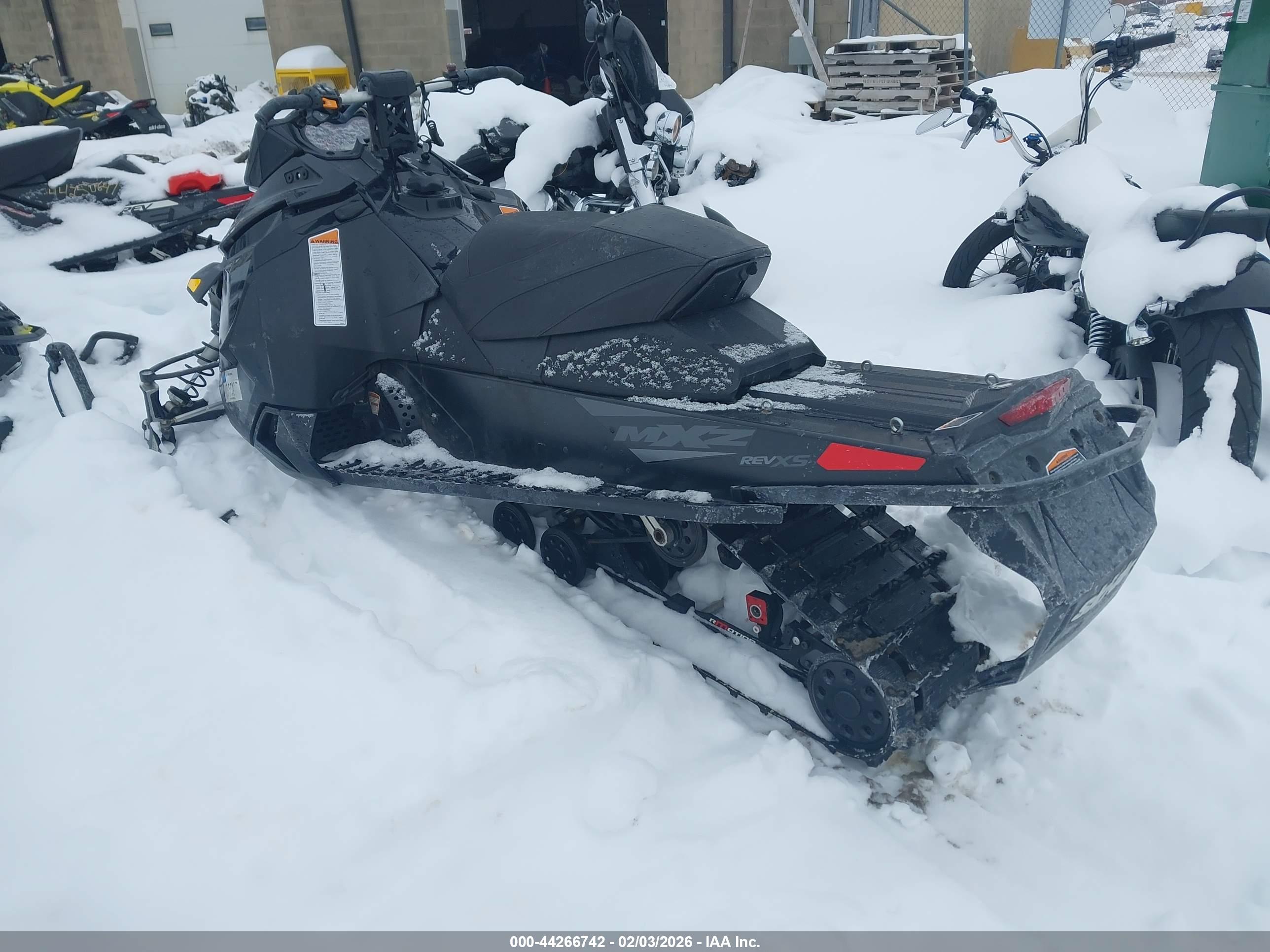 SKI DOO image 4