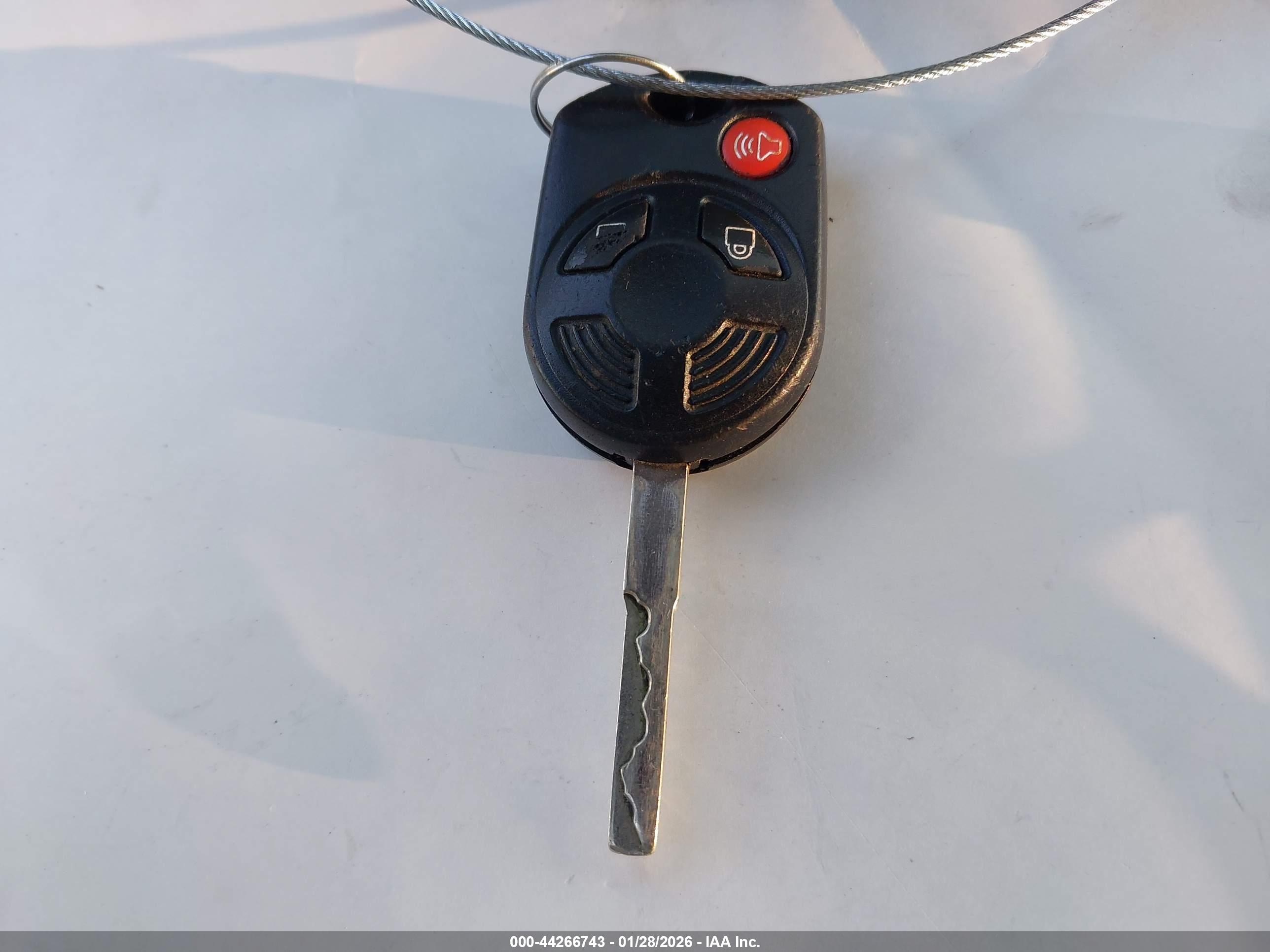 FORD ESCAPE image 11
