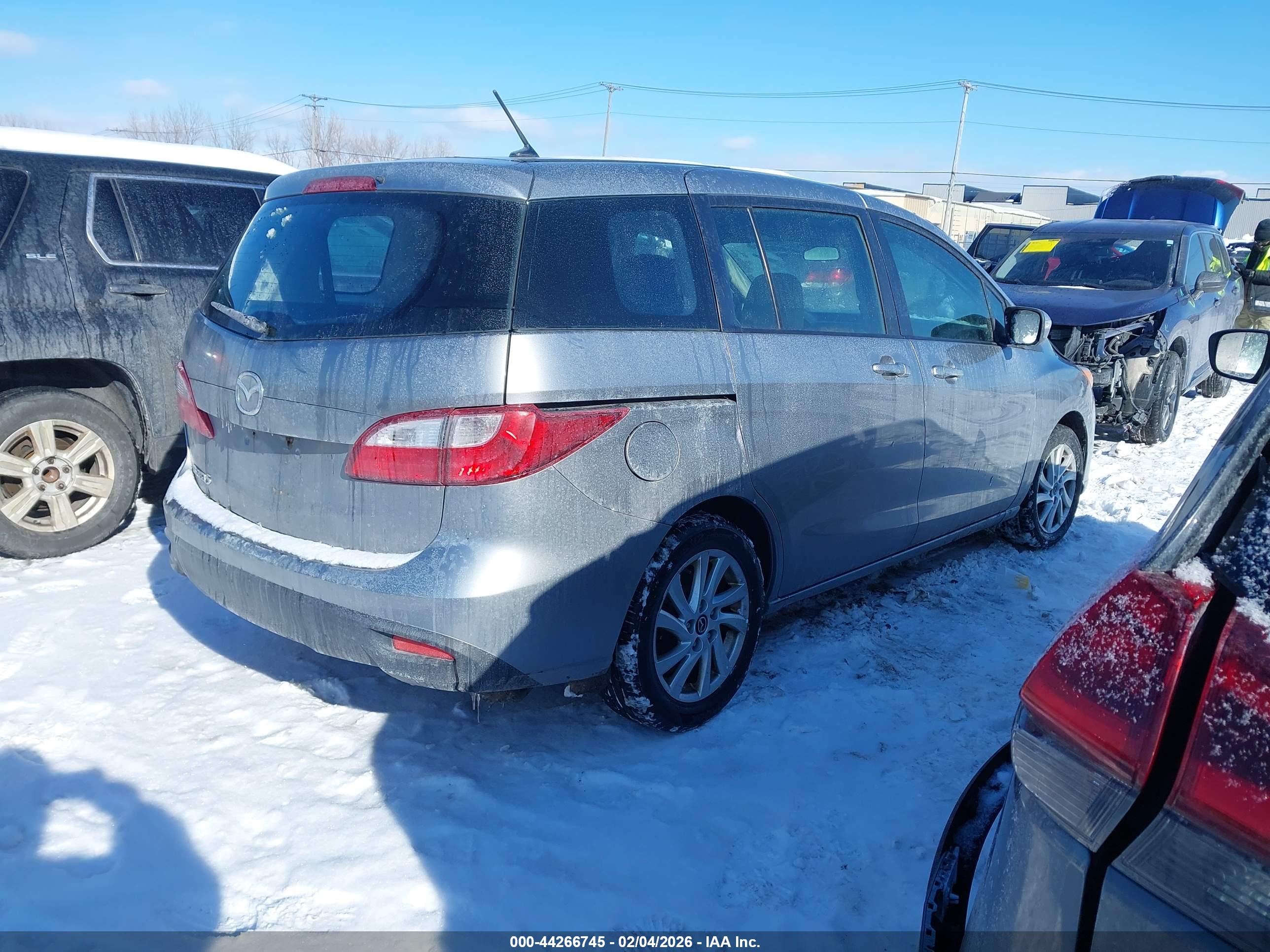 MAZDA MAZDA5 image 4
