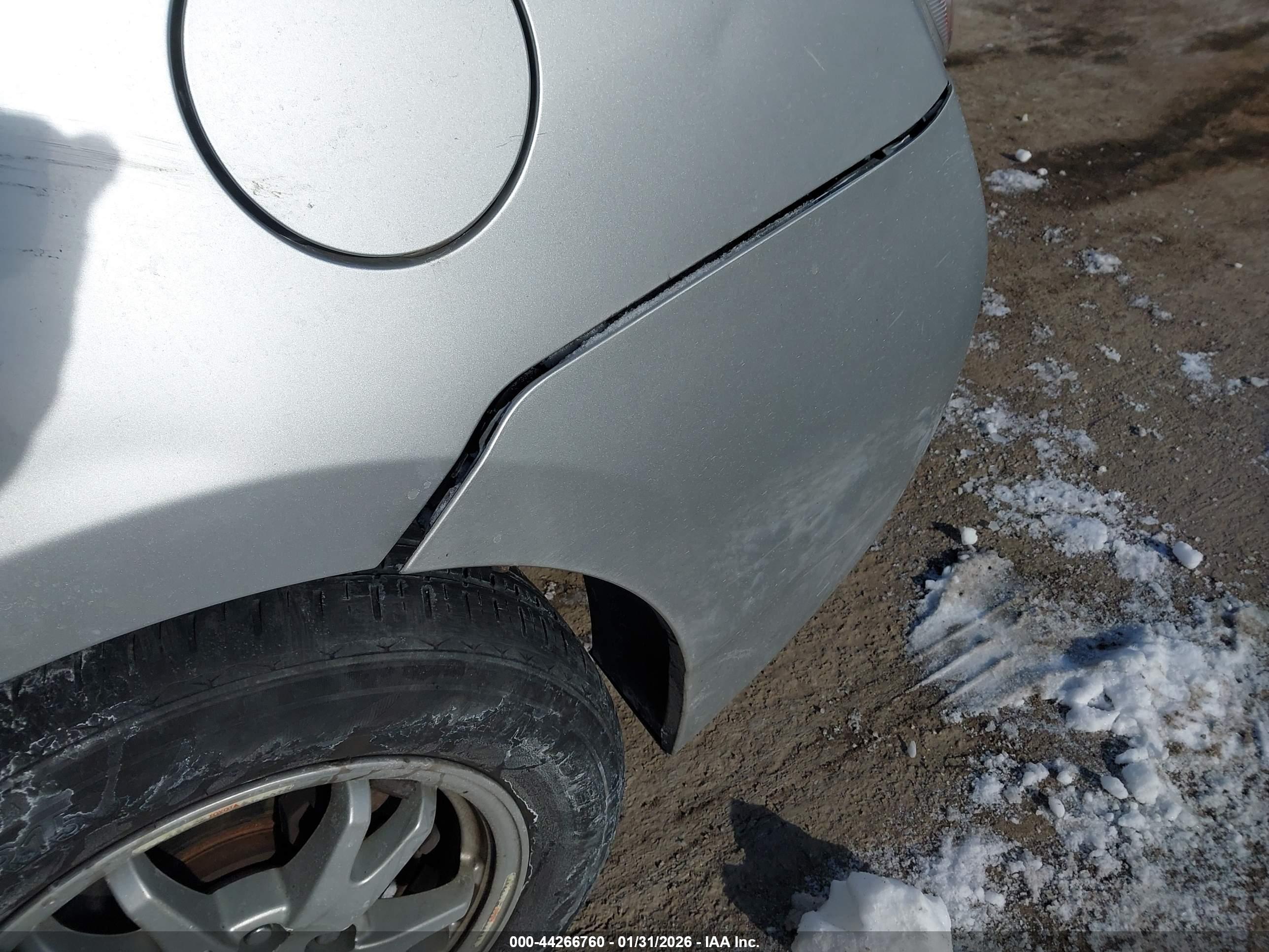 TOYOTA PRIUS image 6