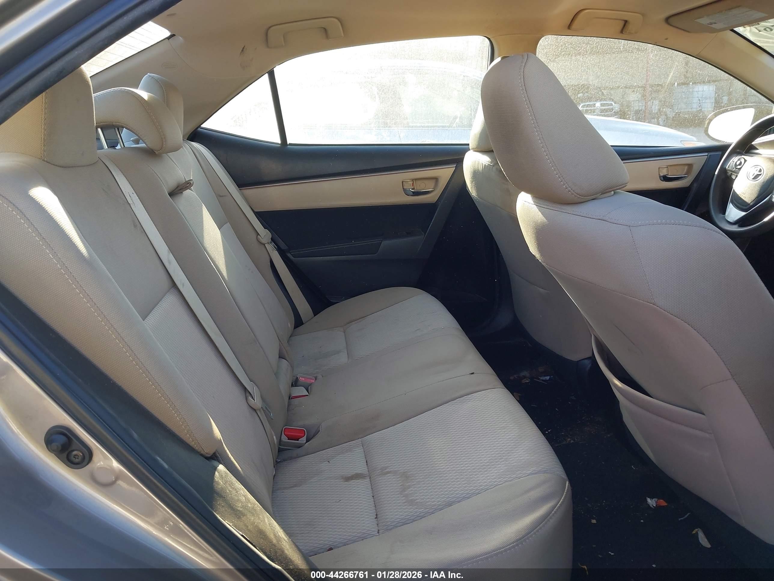 TOYOTA COROLLA image 8