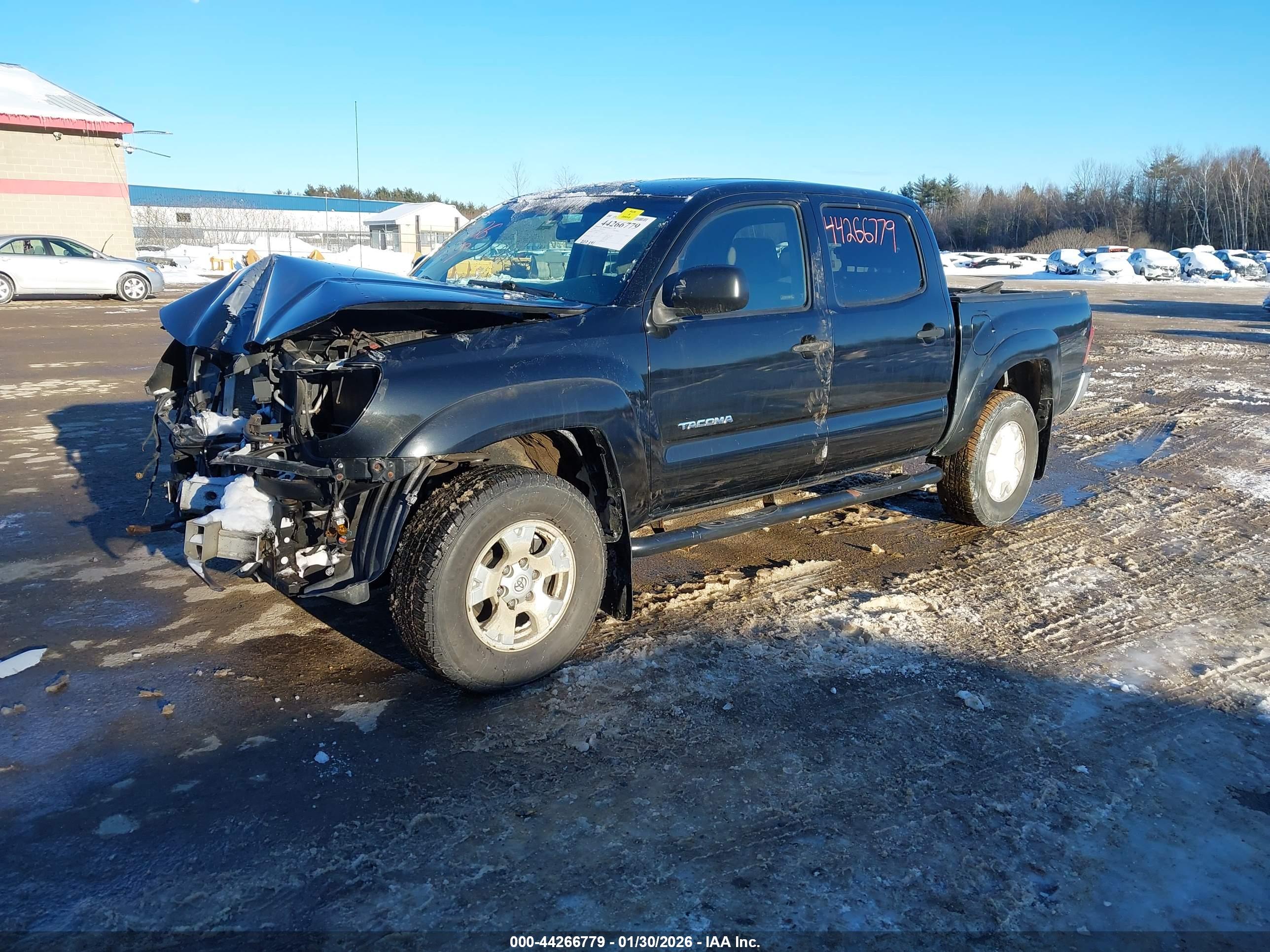 TOYOTA TACOMA image 2