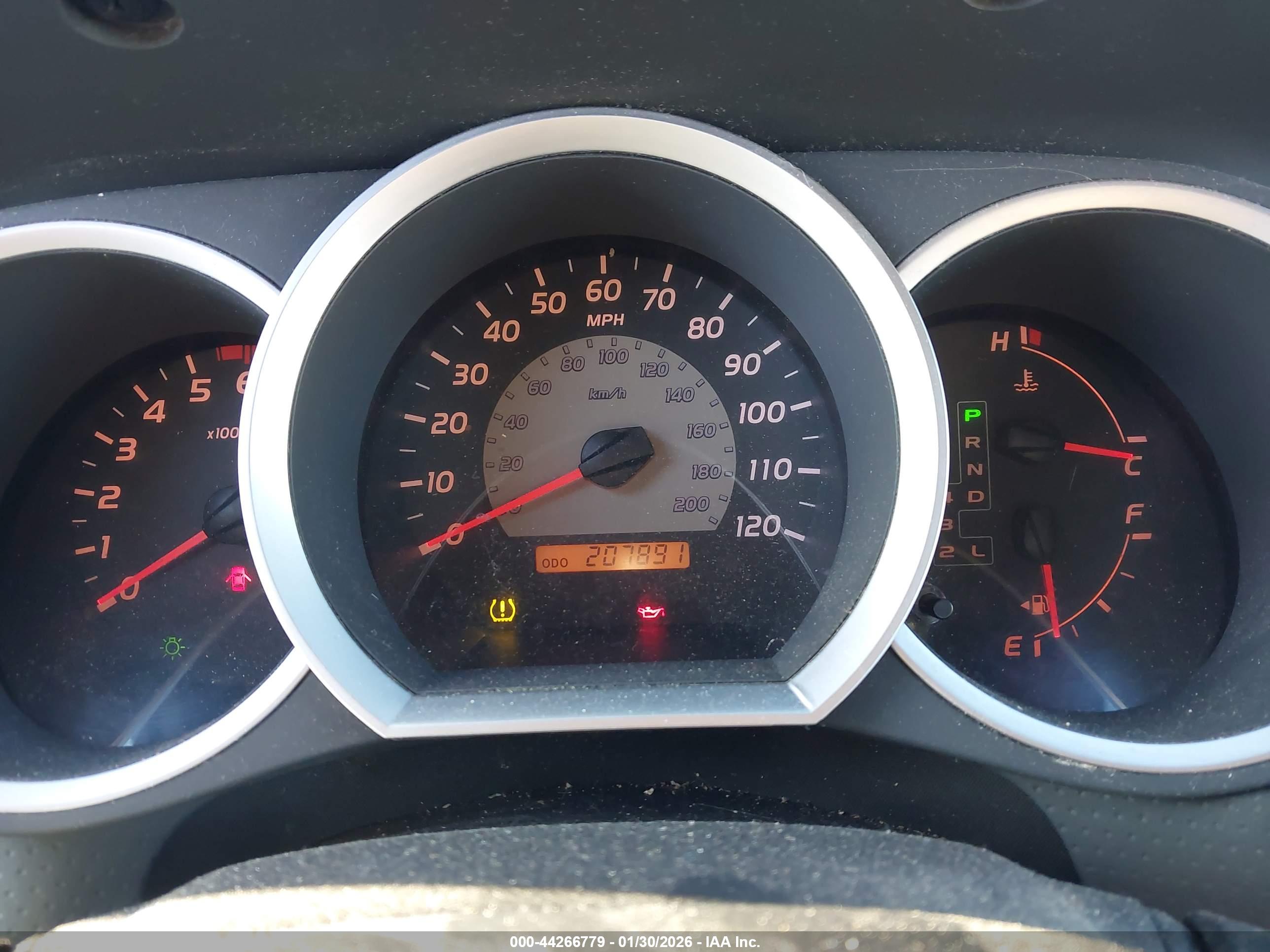 TOYOTA TACOMA image 7