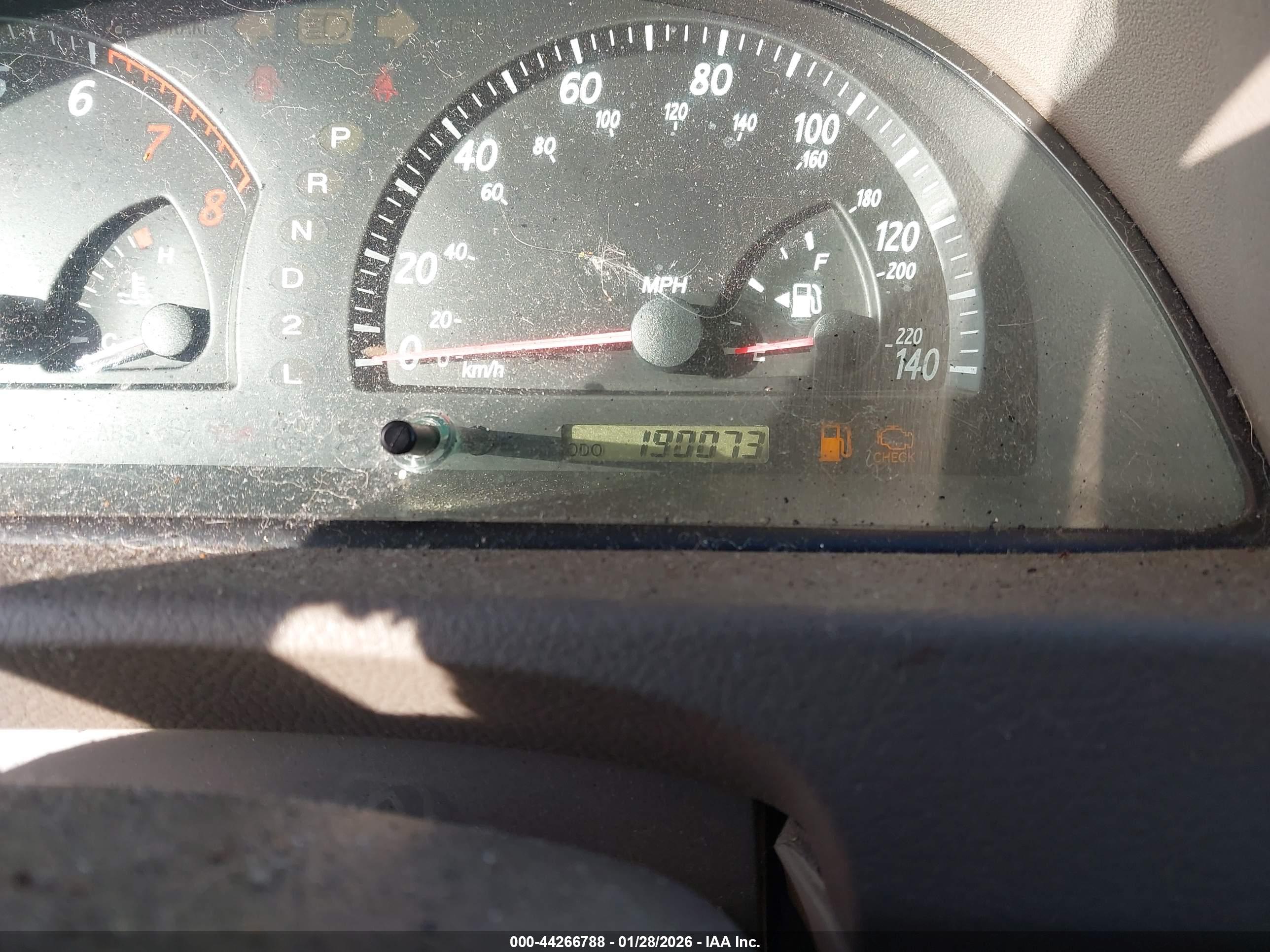 TOYOTA CAMRY image 7