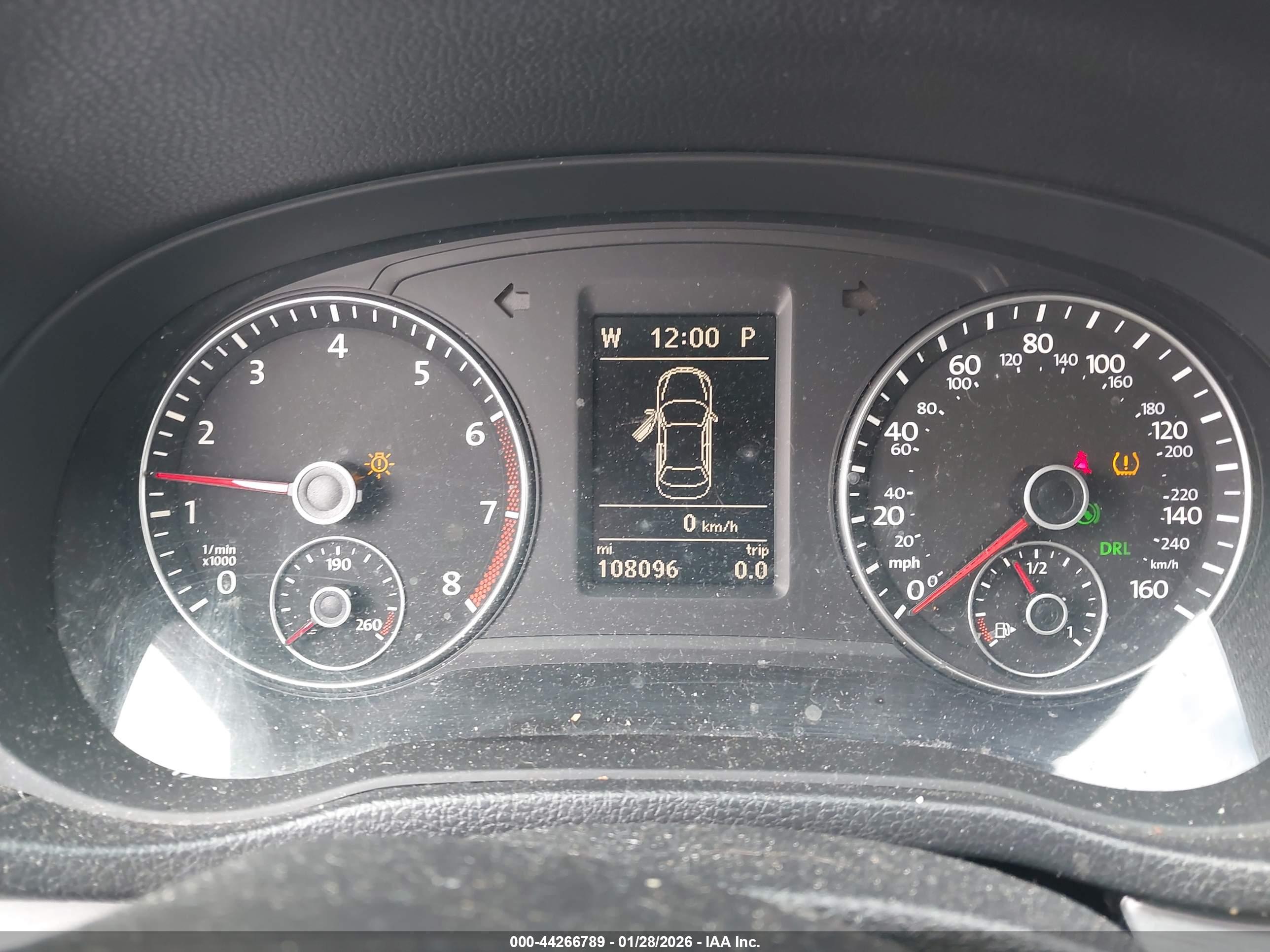 VOLKSWAGEN PASSAT image 7