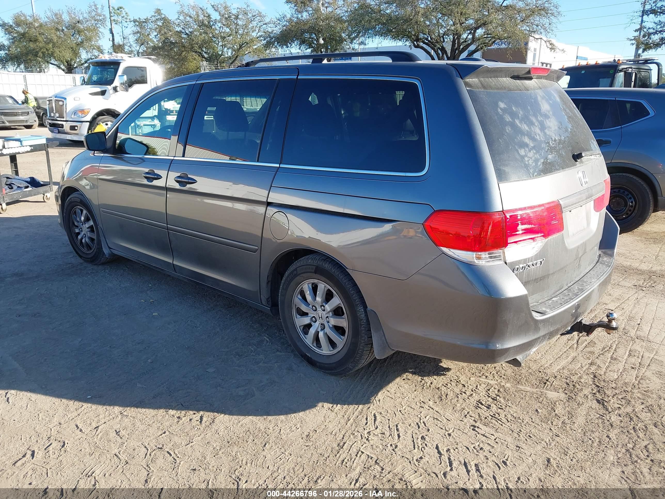 HONDA ODYSSEY image 3