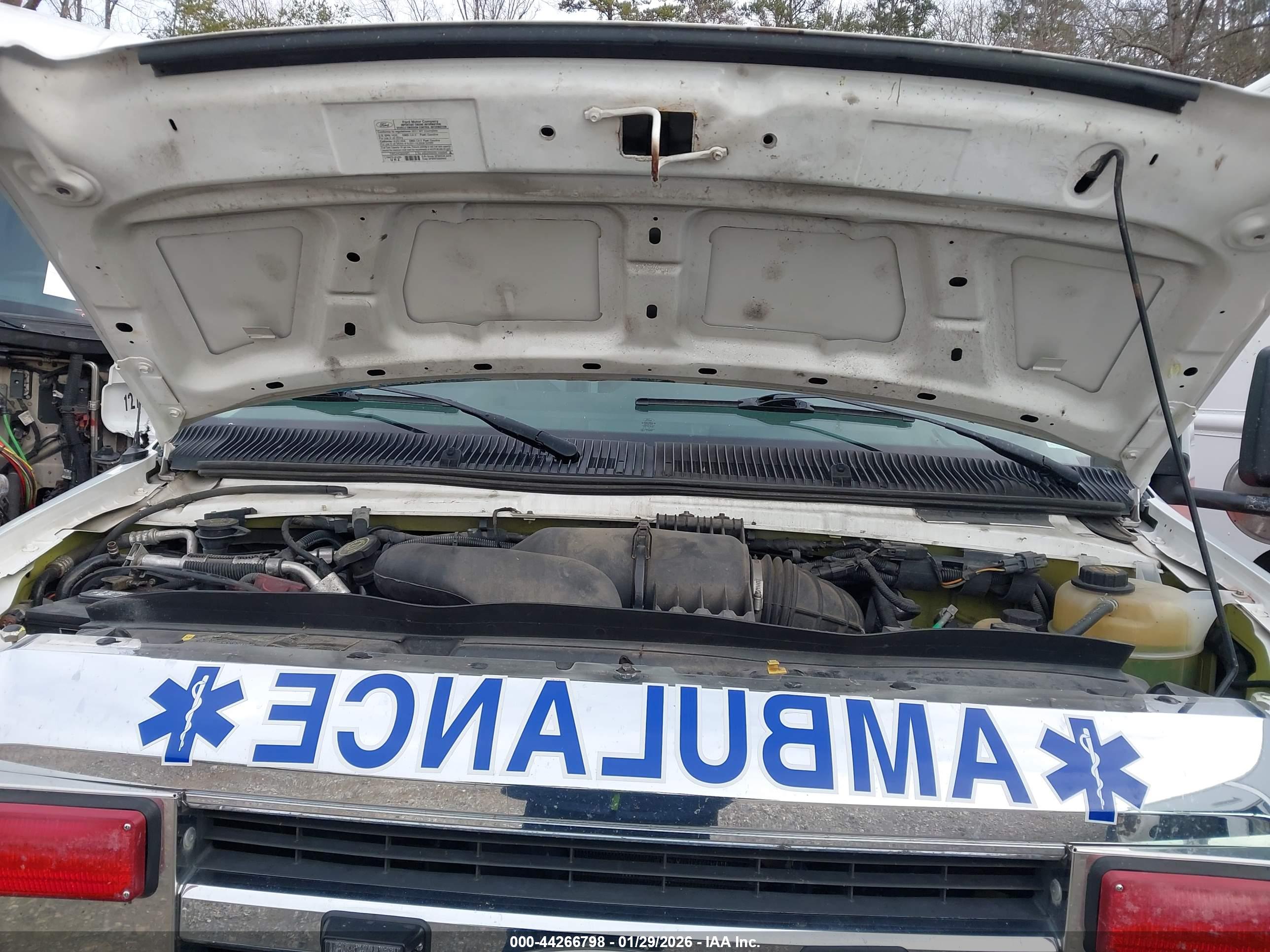 FORD E-350 image 10