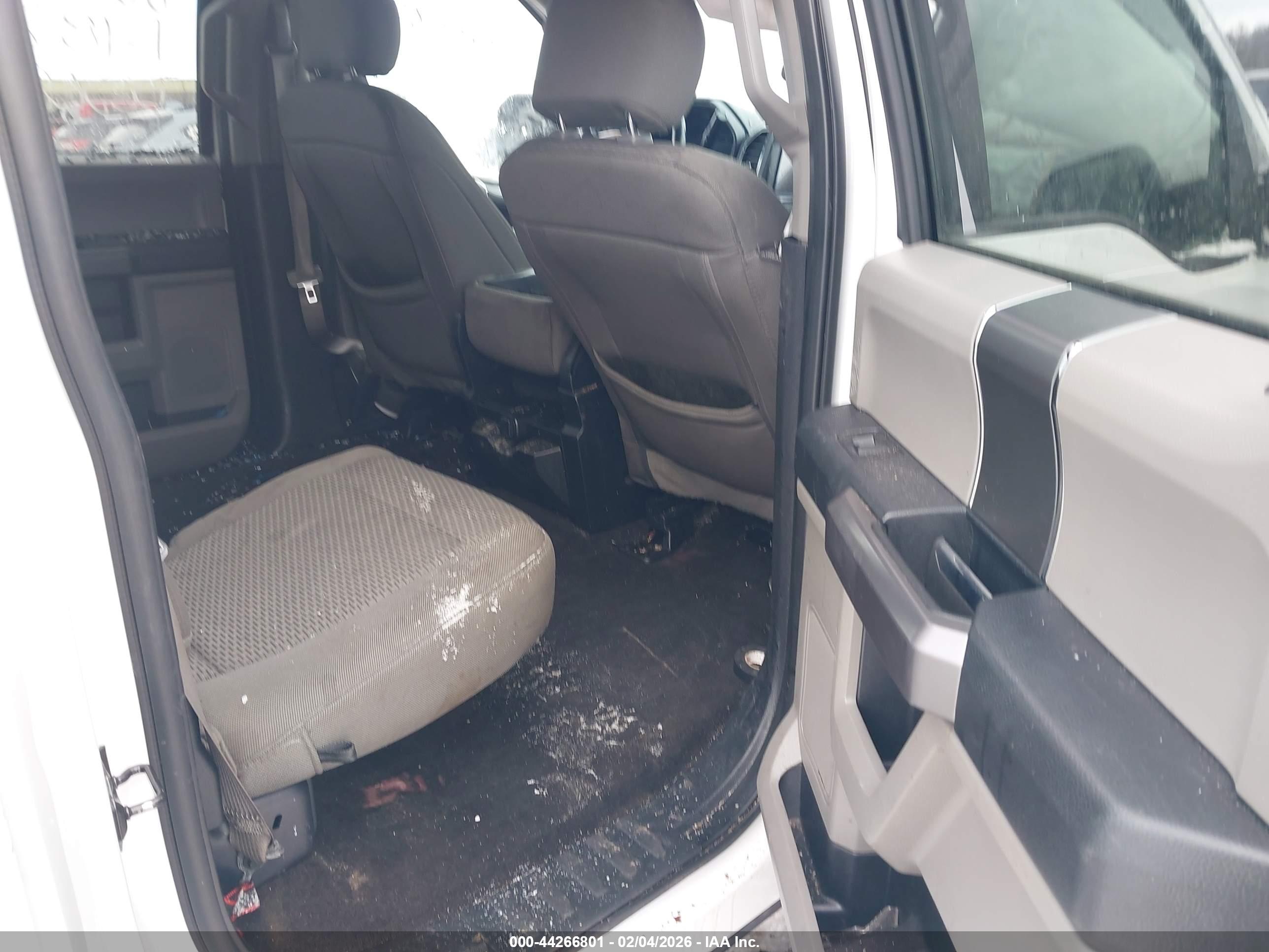 FORD F-150 image 8