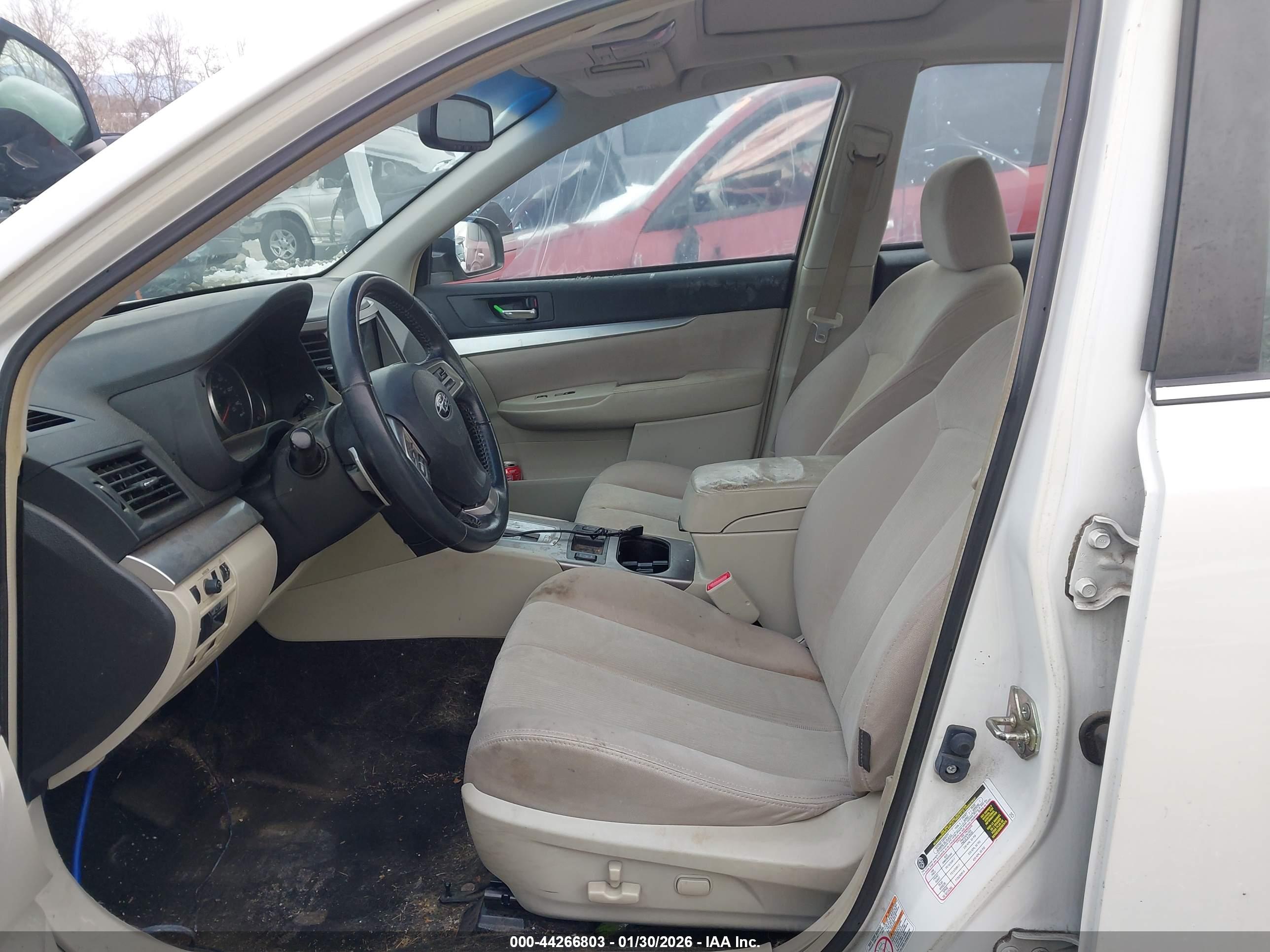 SUBARU LEGACY image 5