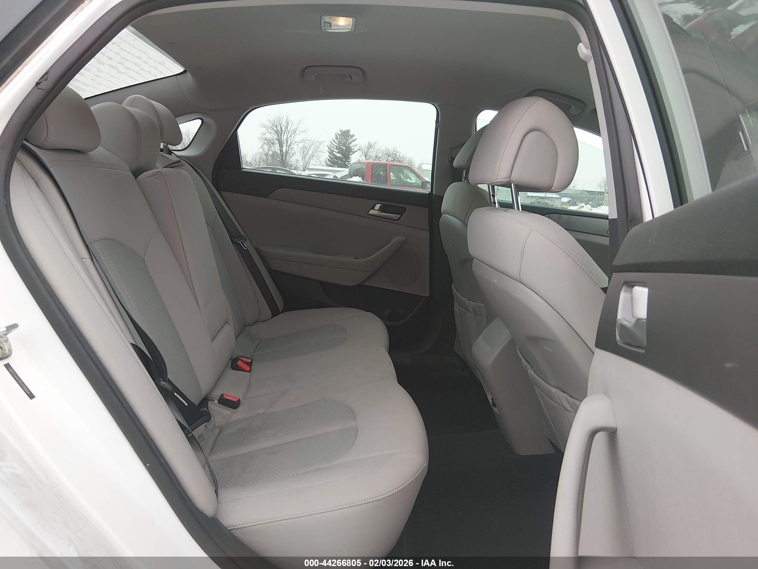 HYUNDAI SONATA image 8