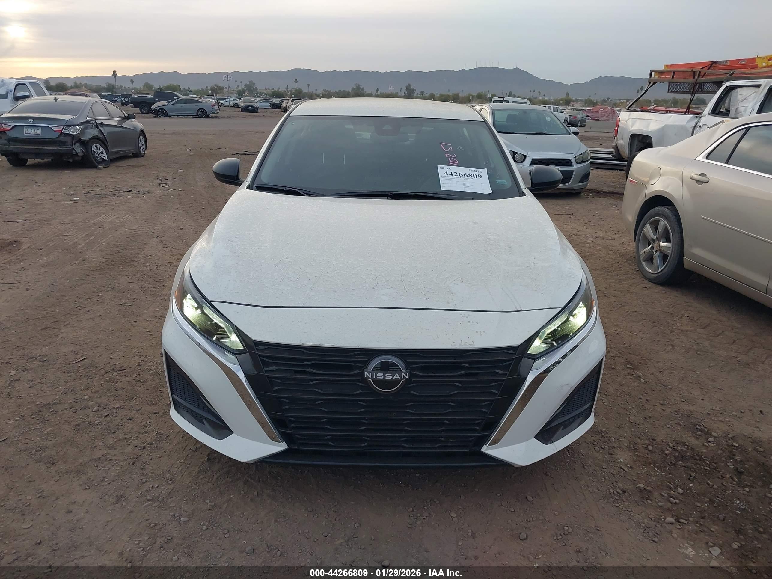 NISSAN ALTIMA image 6