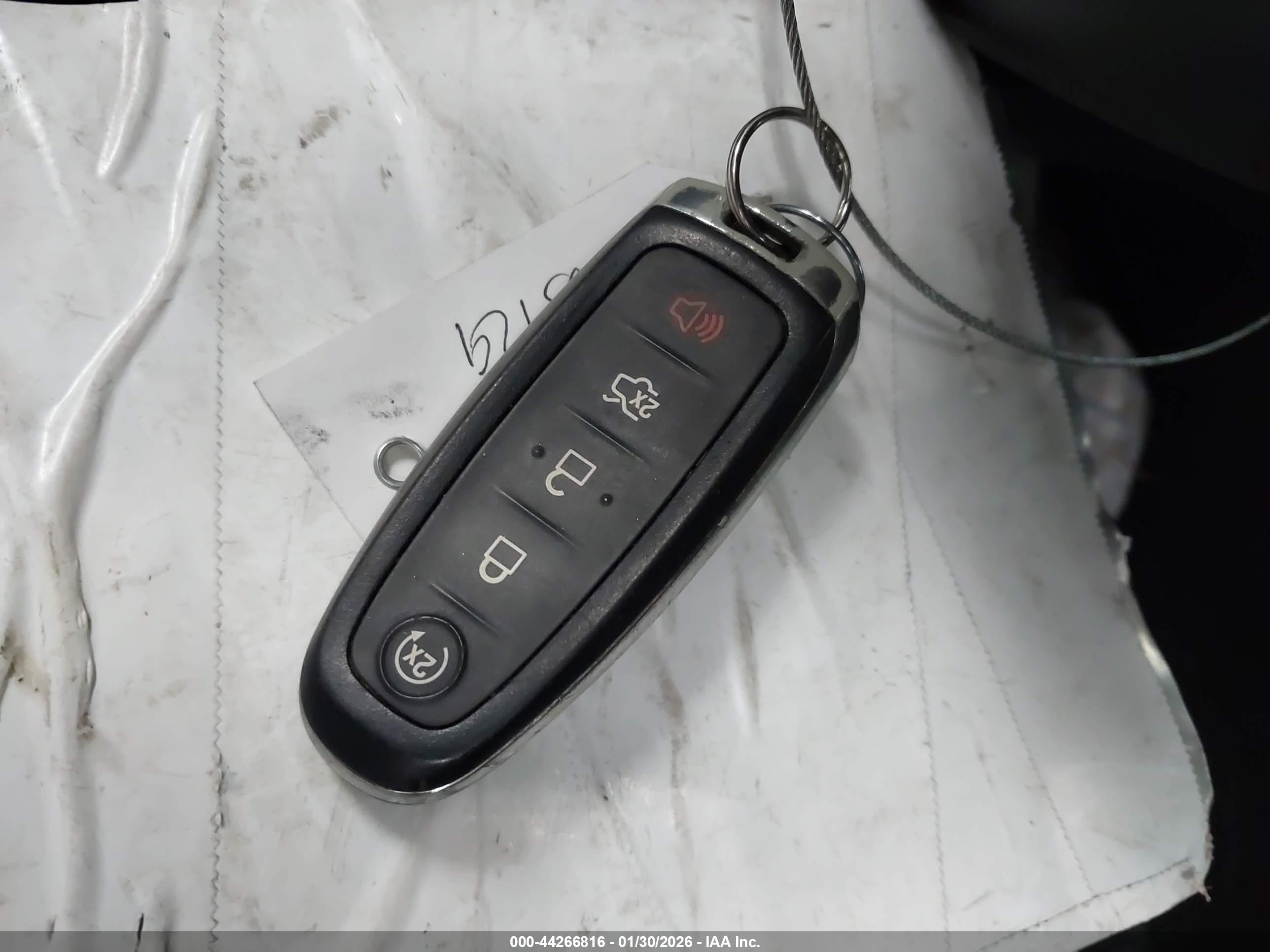 FORD ESCAPE image 11