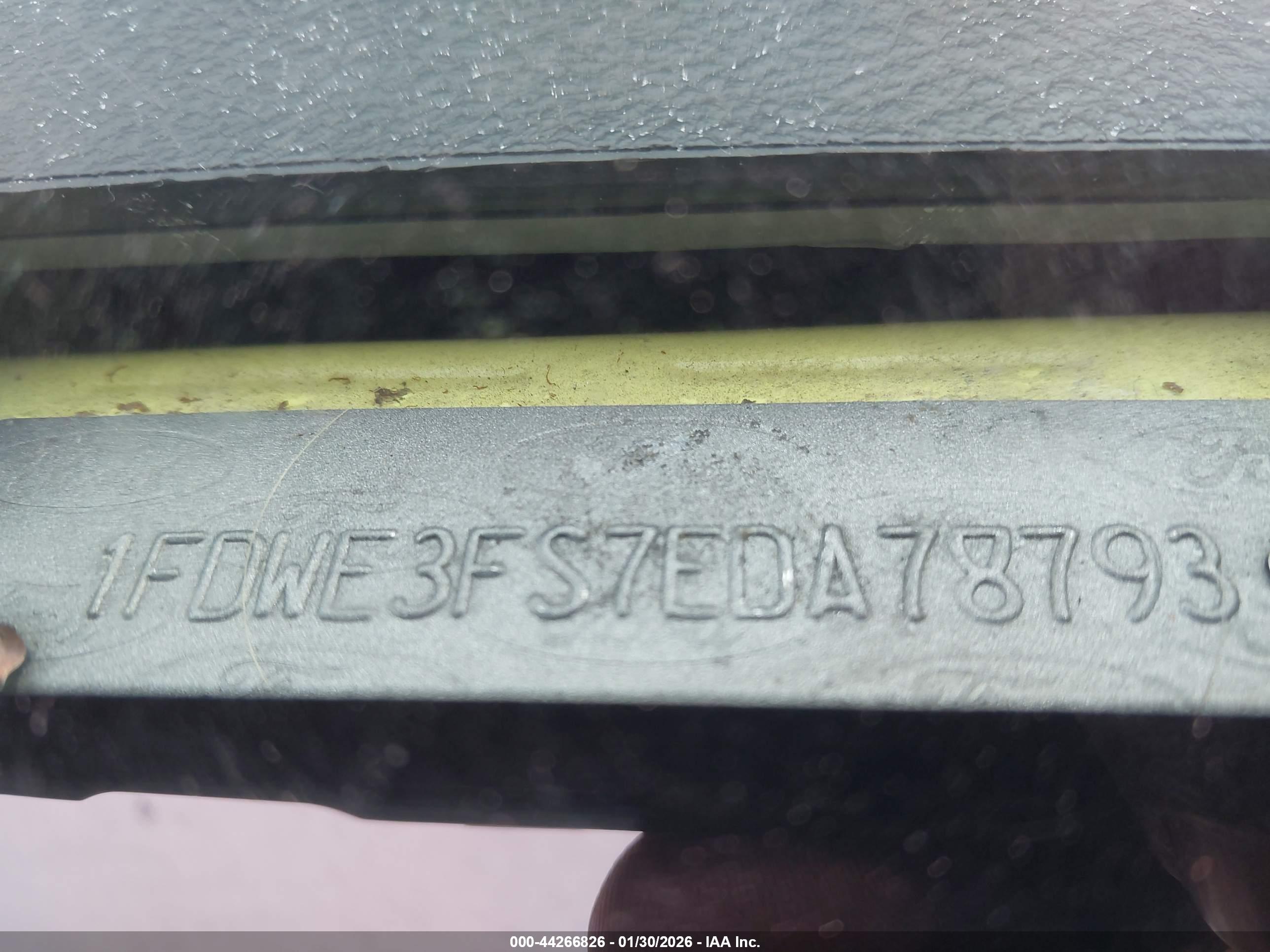 FORD E-350 image 9