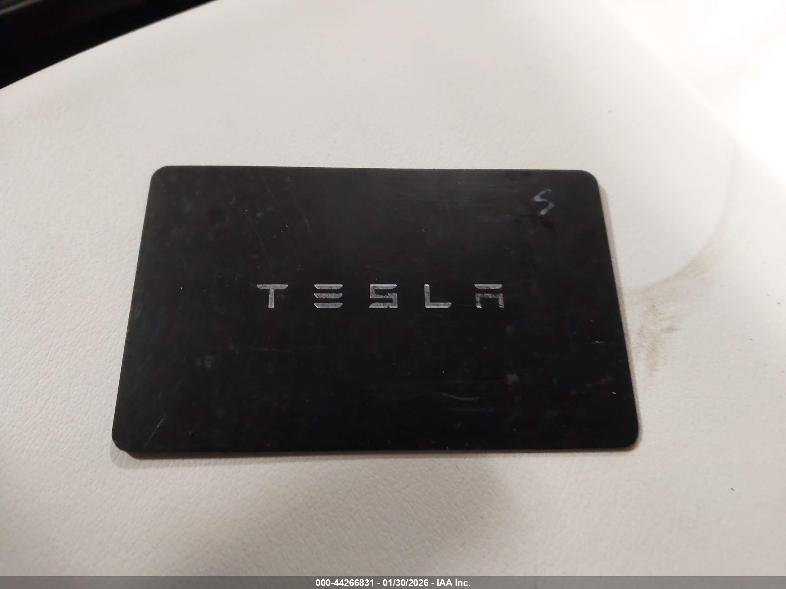 TESLA MODEL image 11