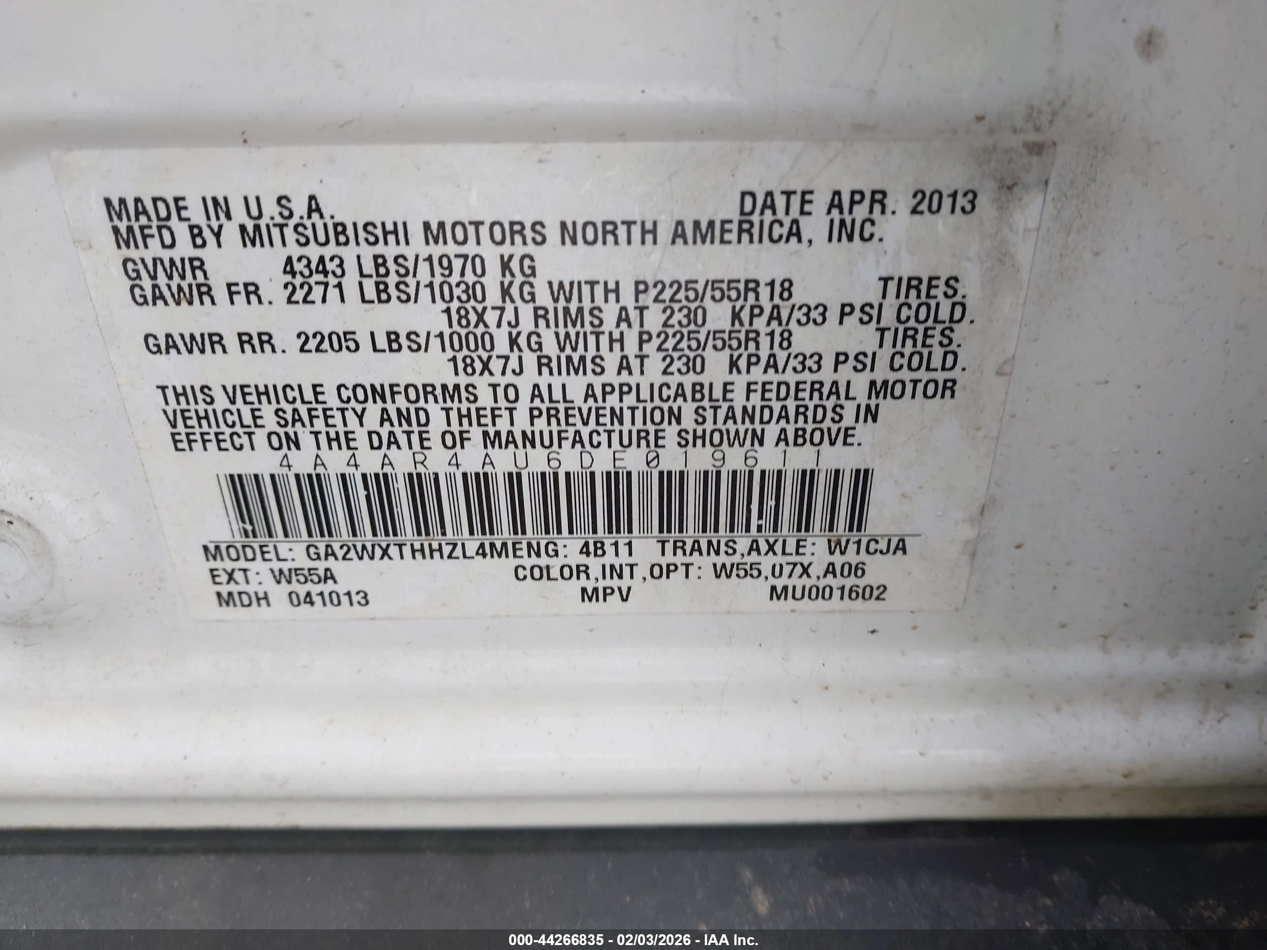 MITSUBISHI OUTLANDER image 9