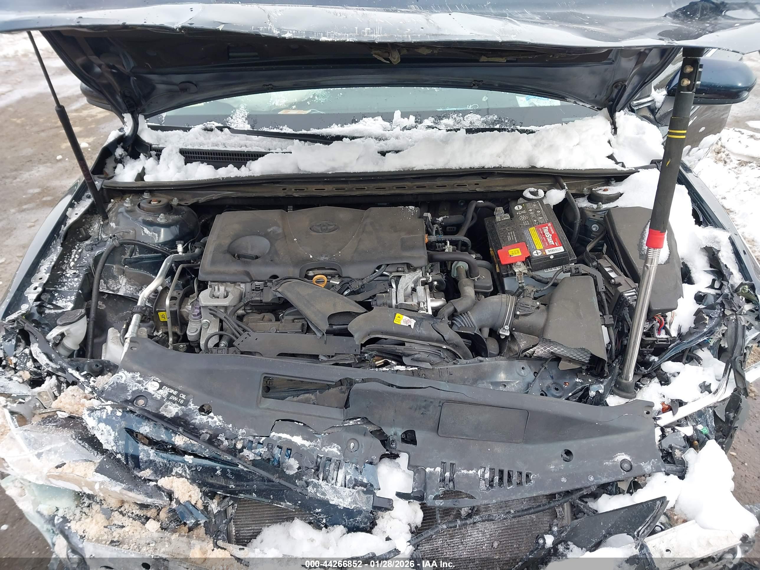 TOYOTA CAMRY image 10