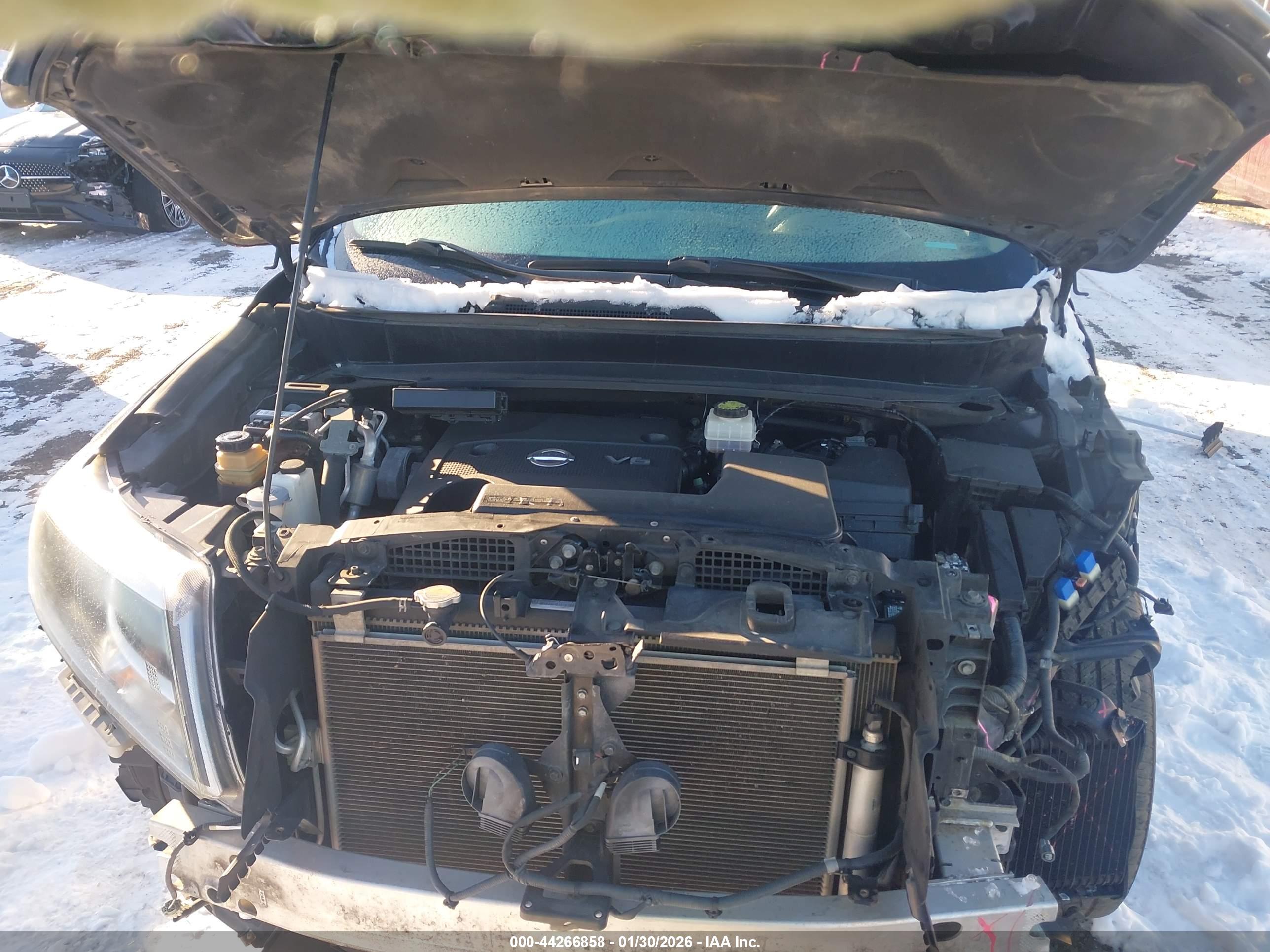 NISSAN PATHFINDER image 10