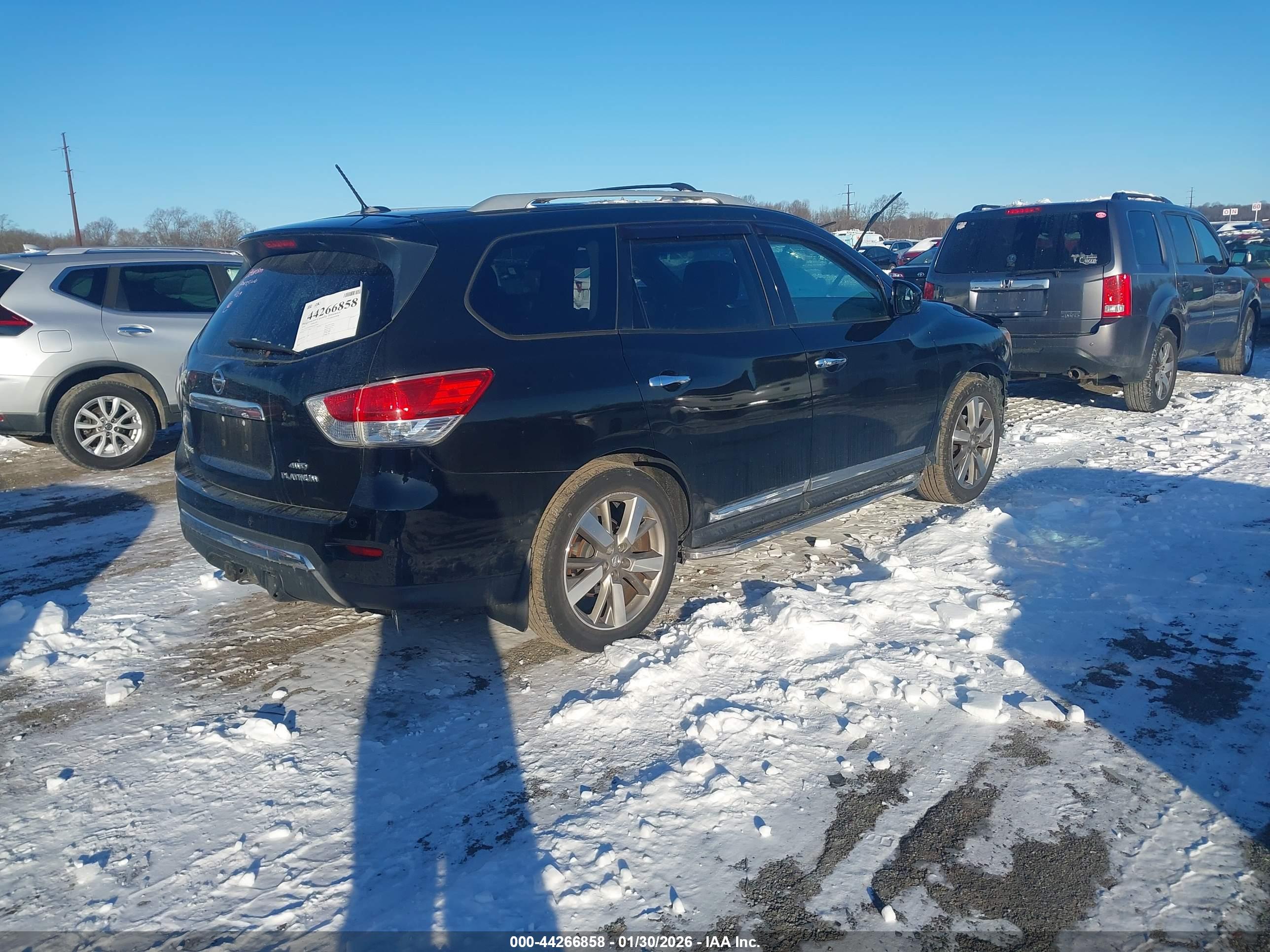 NISSAN PATHFINDER image 4