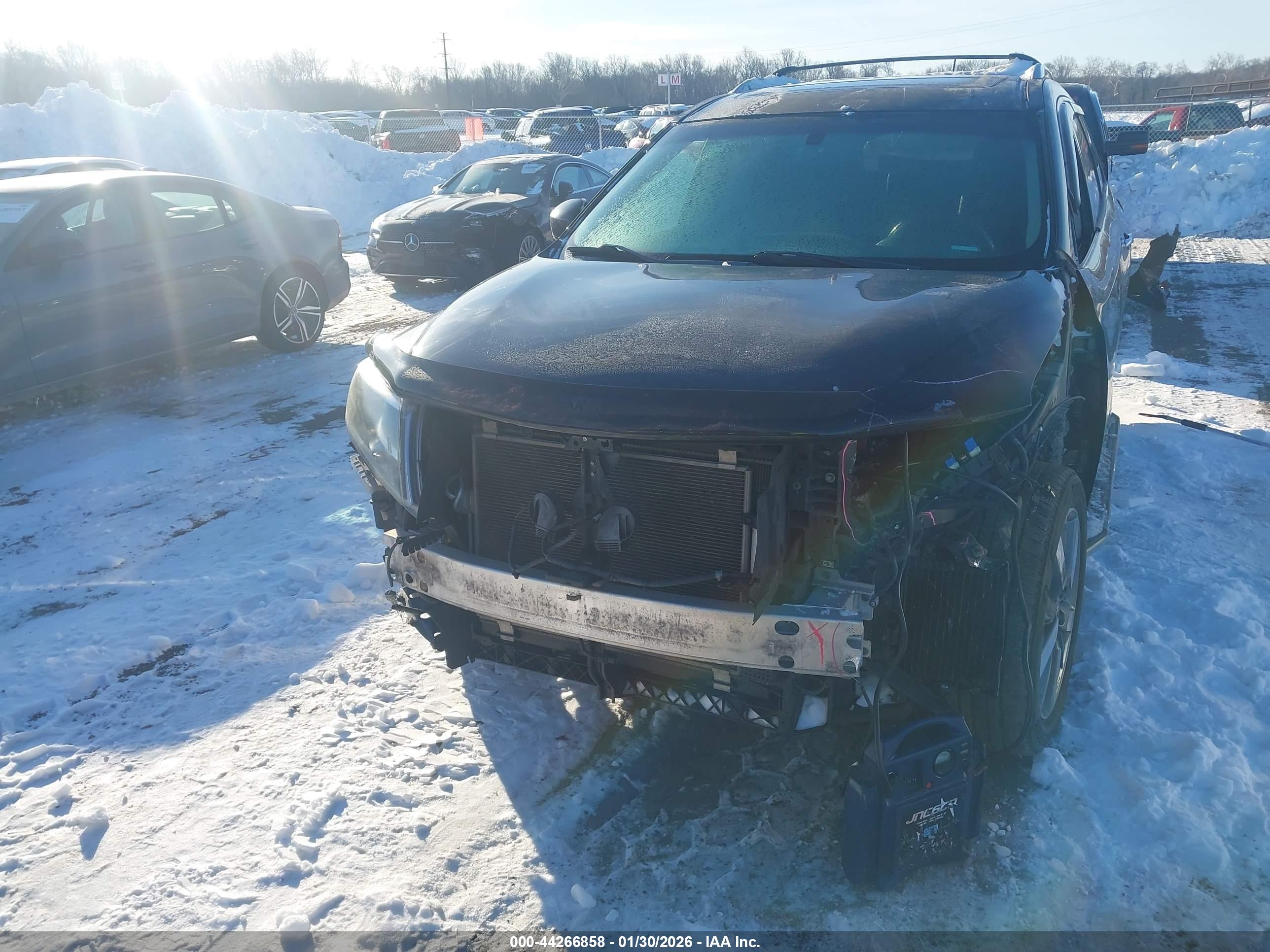 NISSAN PATHFINDER image 6