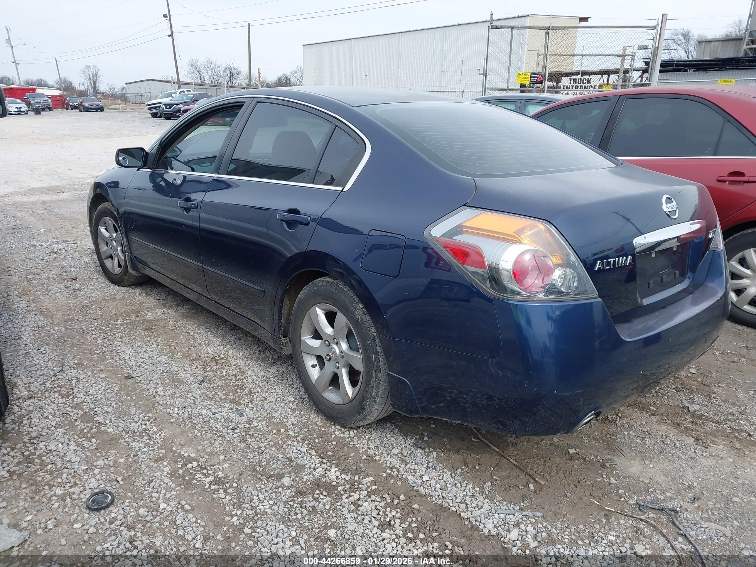 NISSAN ALTIMA image 3