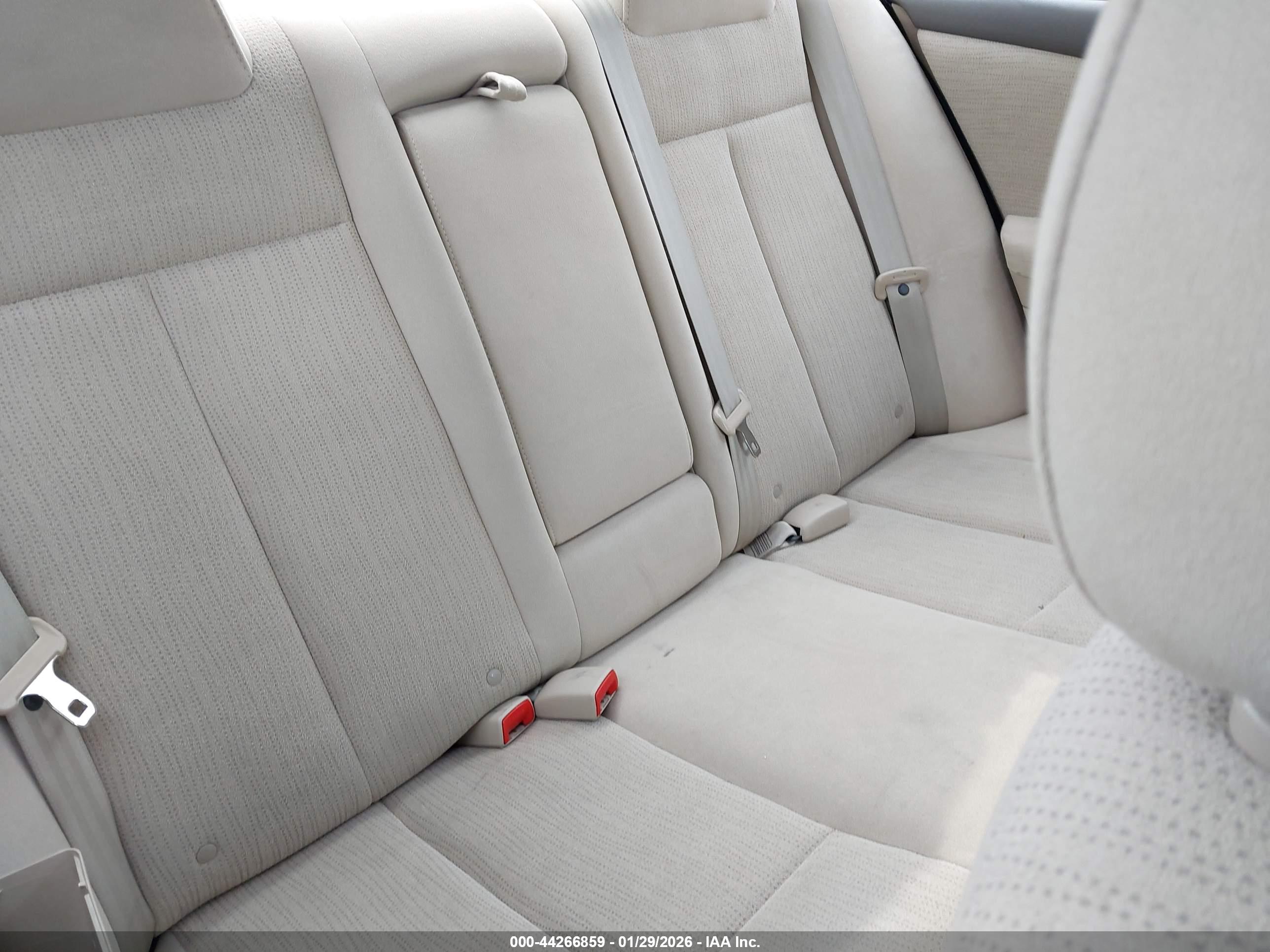 NISSAN ALTIMA image 8