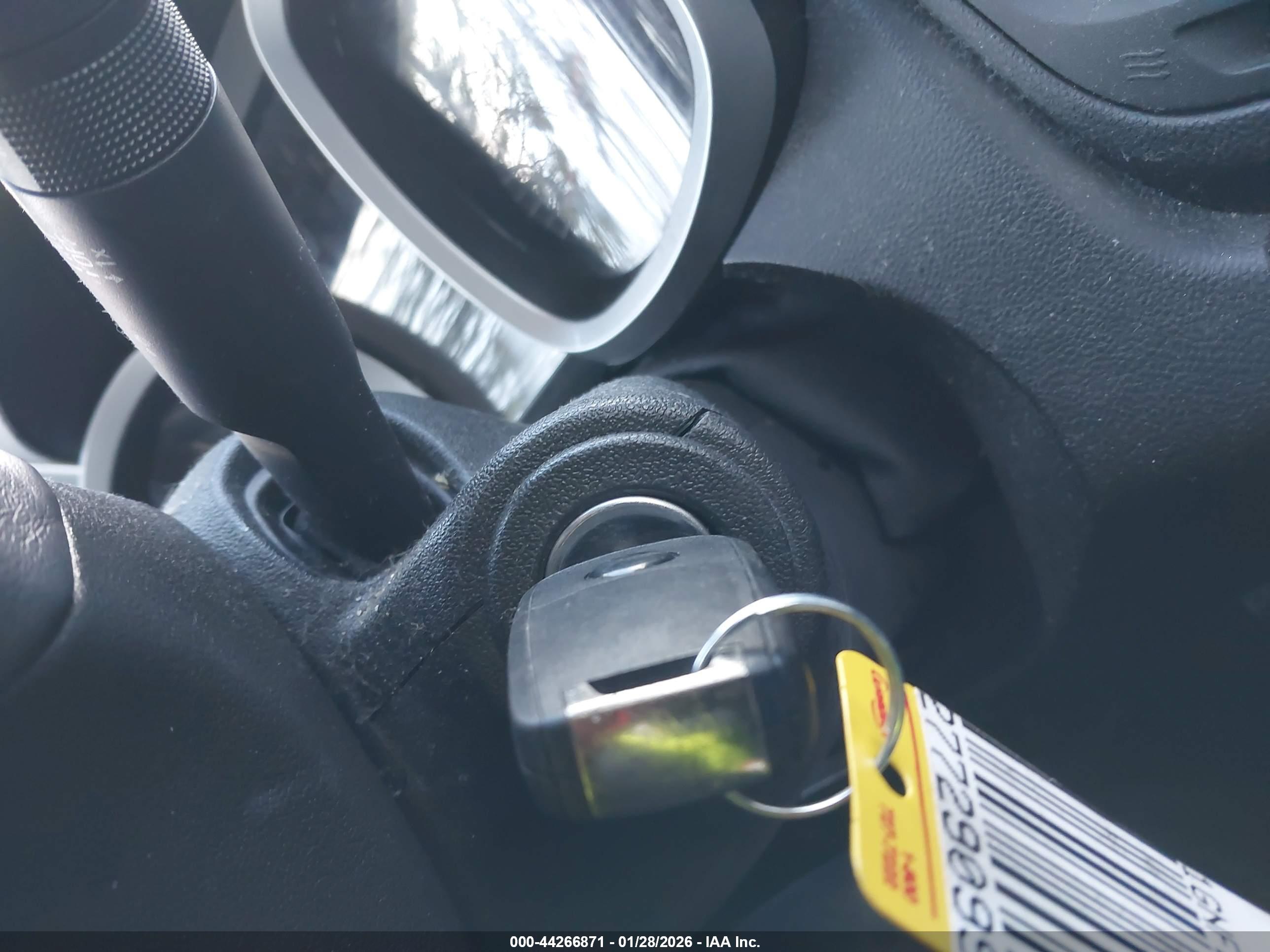 CHEVROLET EQUINOX image 11