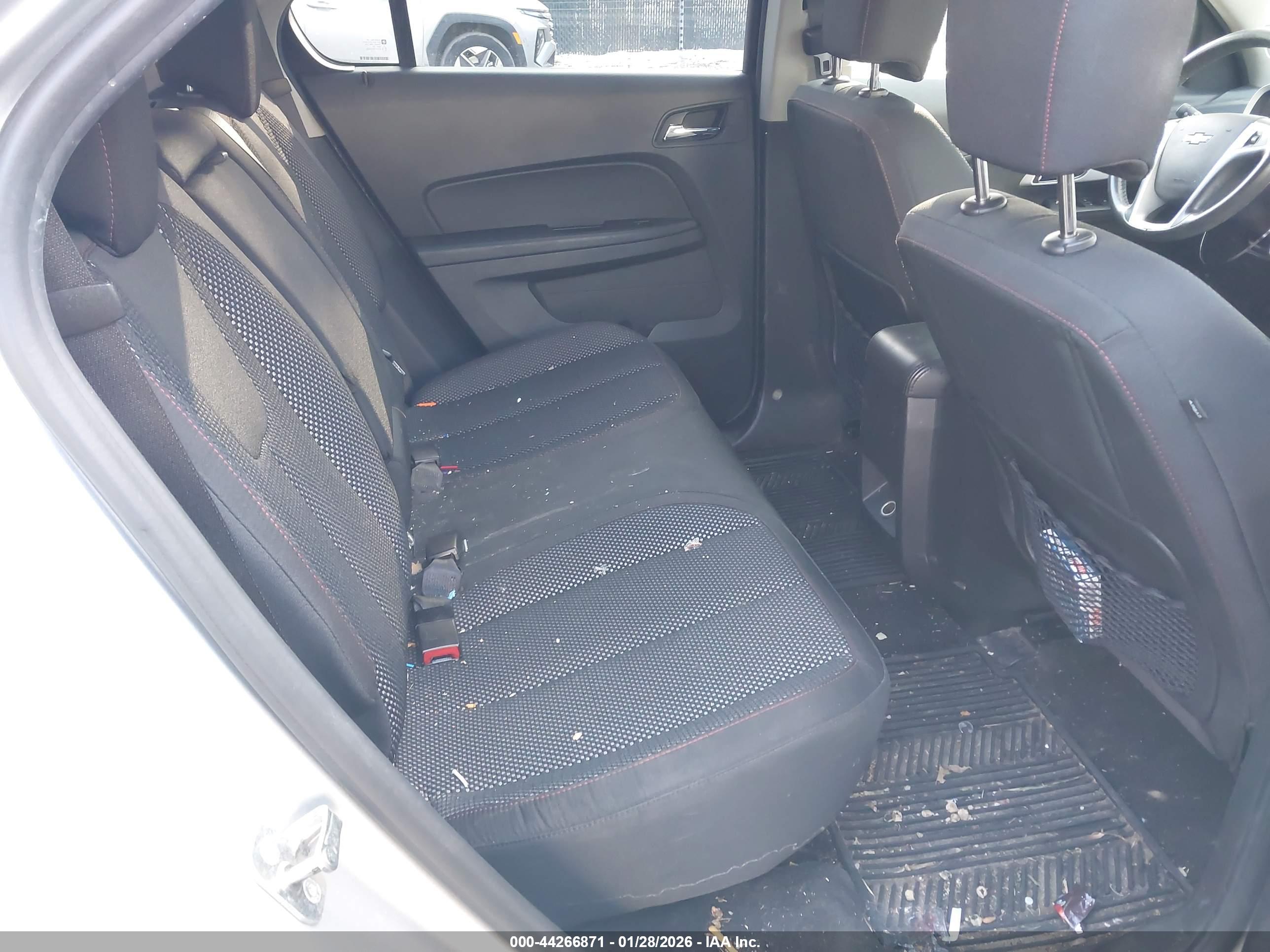 CHEVROLET EQUINOX image 8