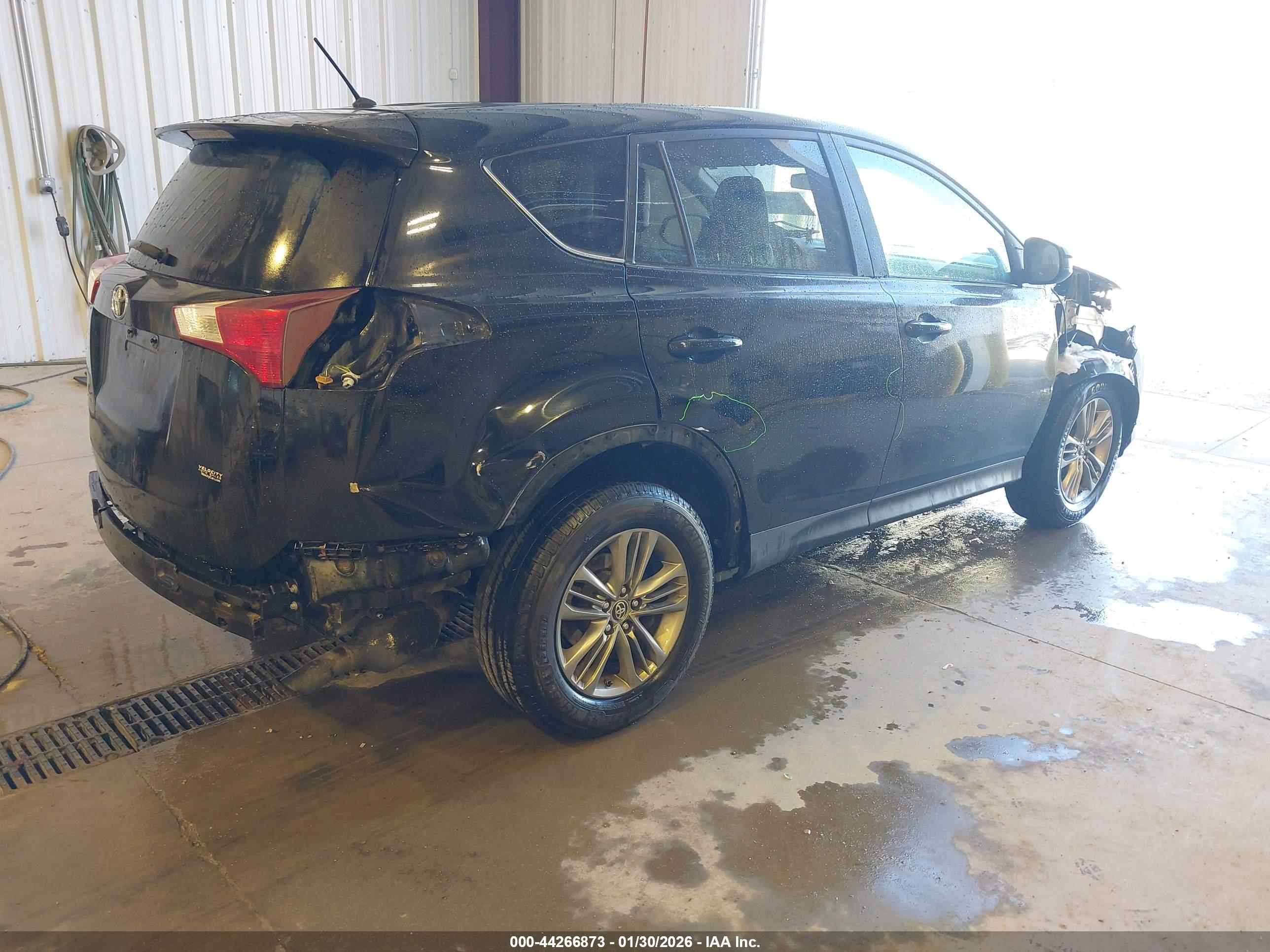 TOYOTA RAV4 image 4
