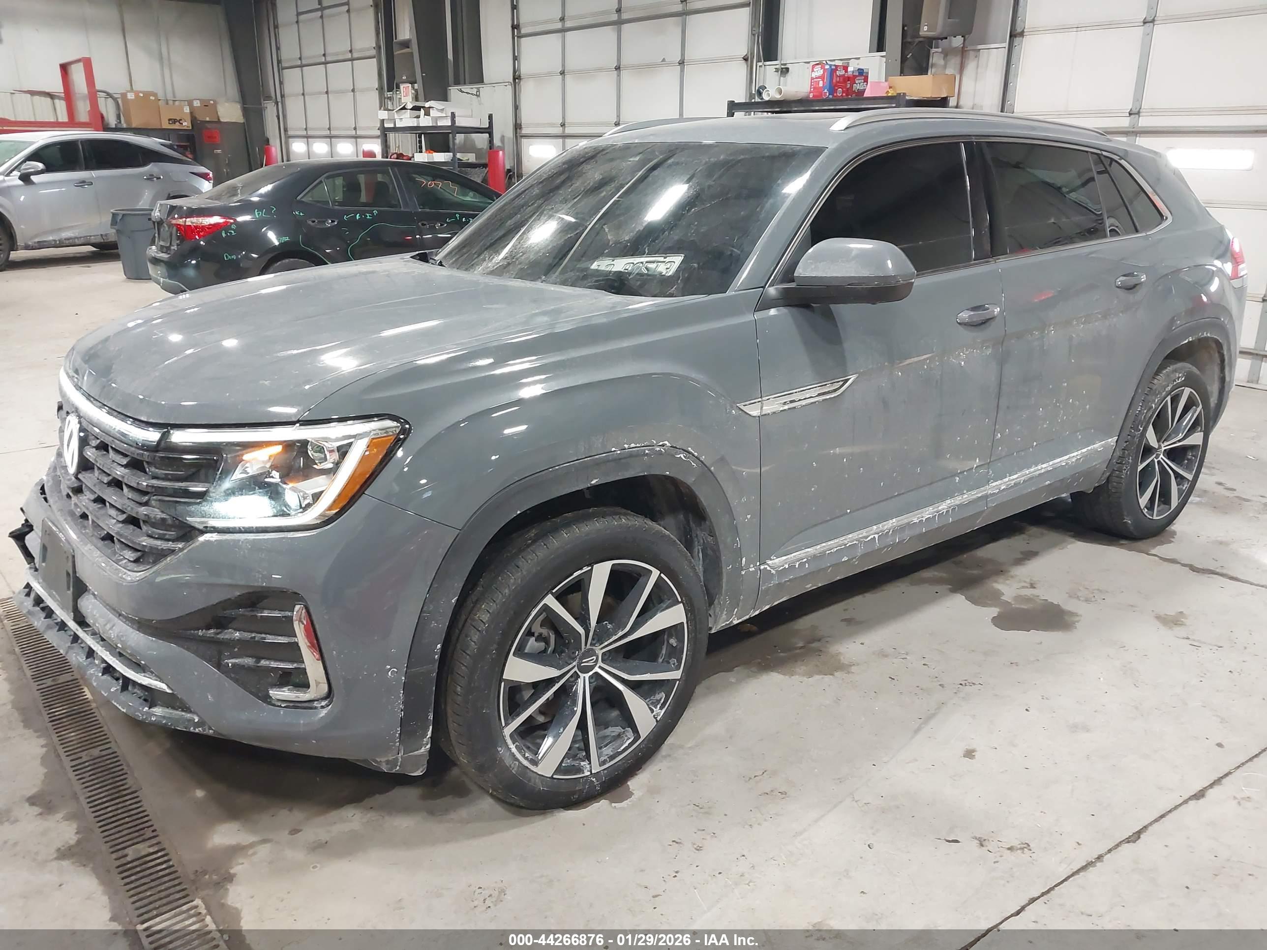 VOLKSWAGEN ATLAS image 2