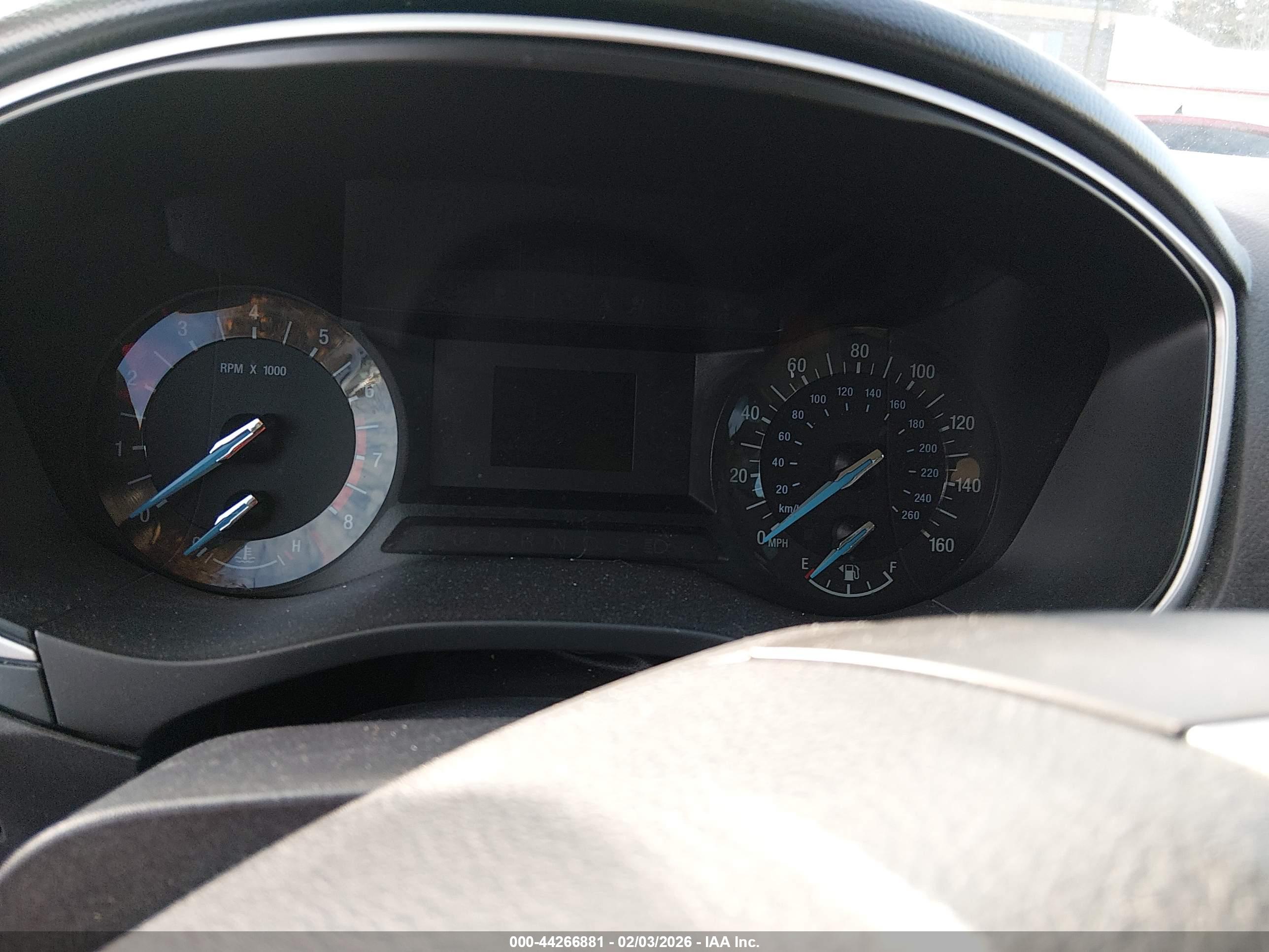 FORD FUSION image 7