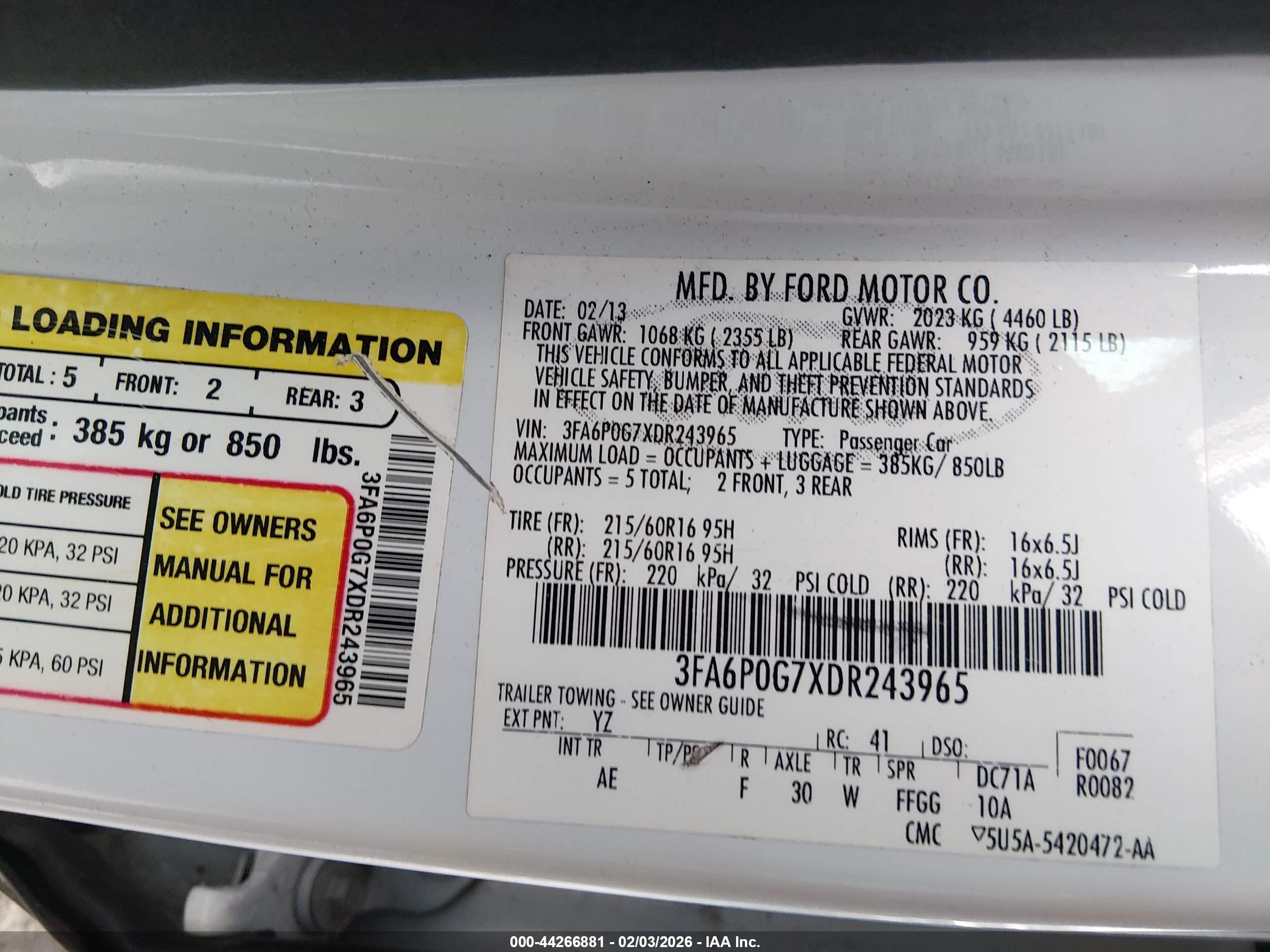 FORD FUSION image 9
