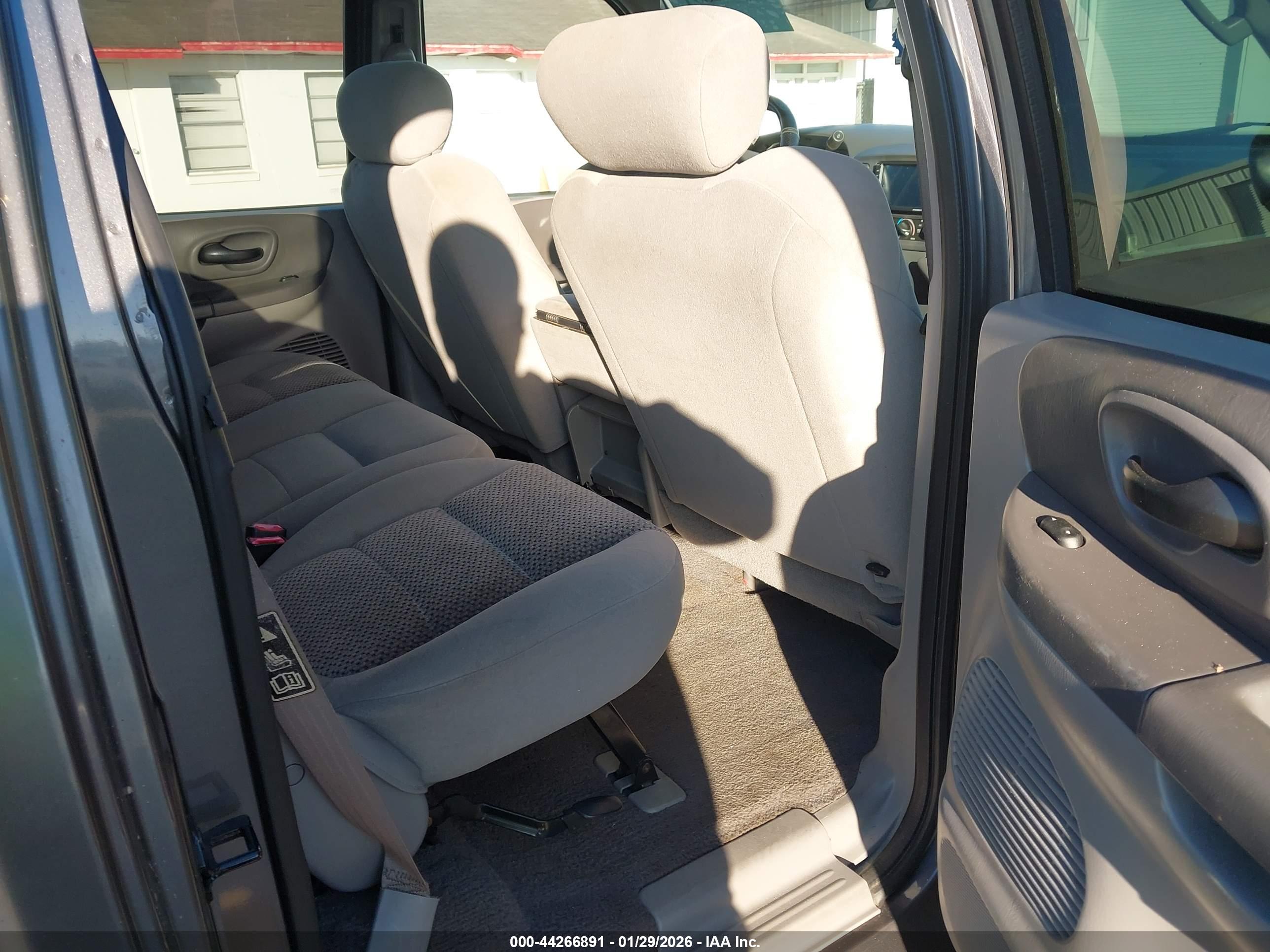 FORD F-150 image 8
