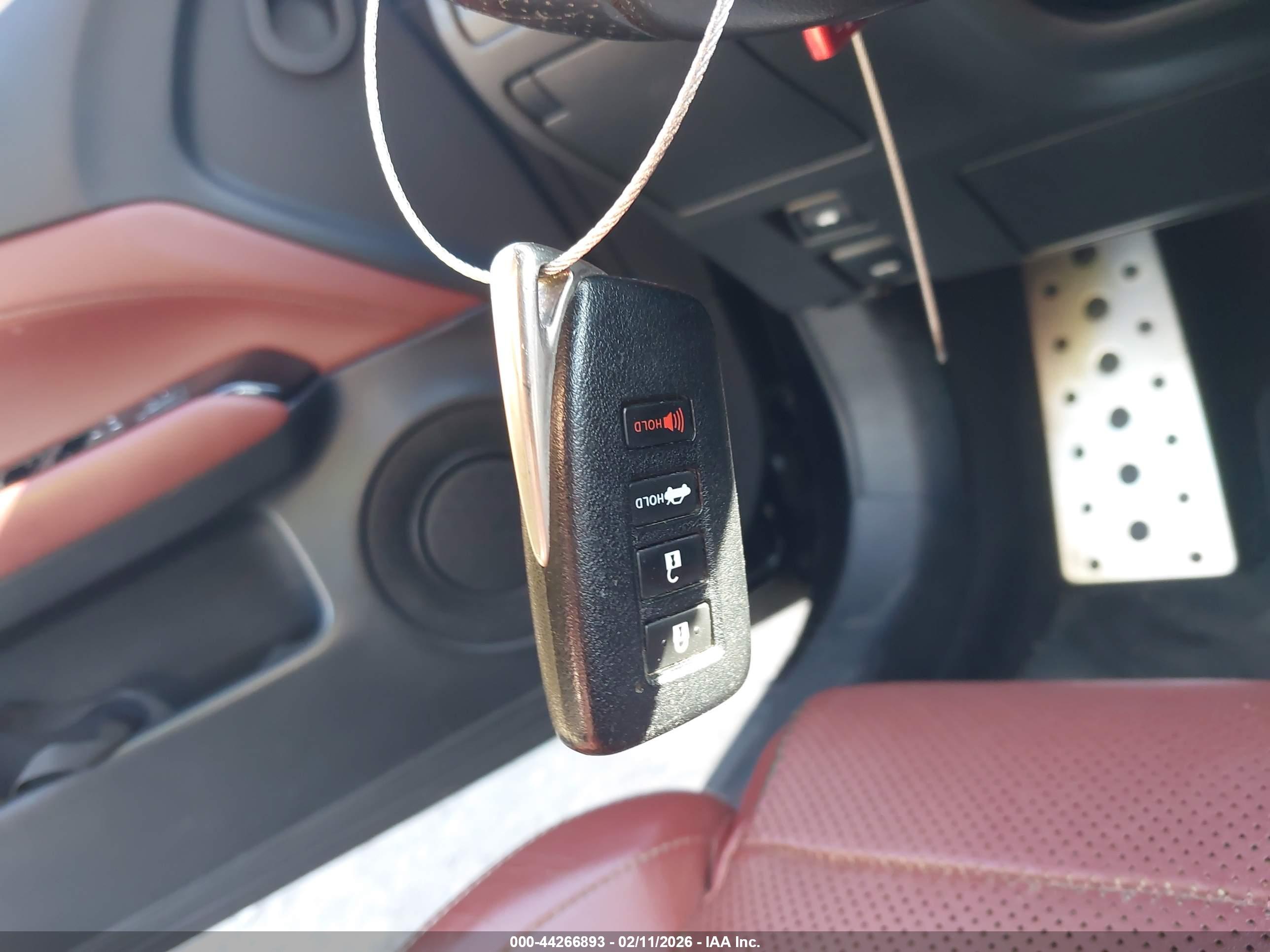LEXUS GS image 11