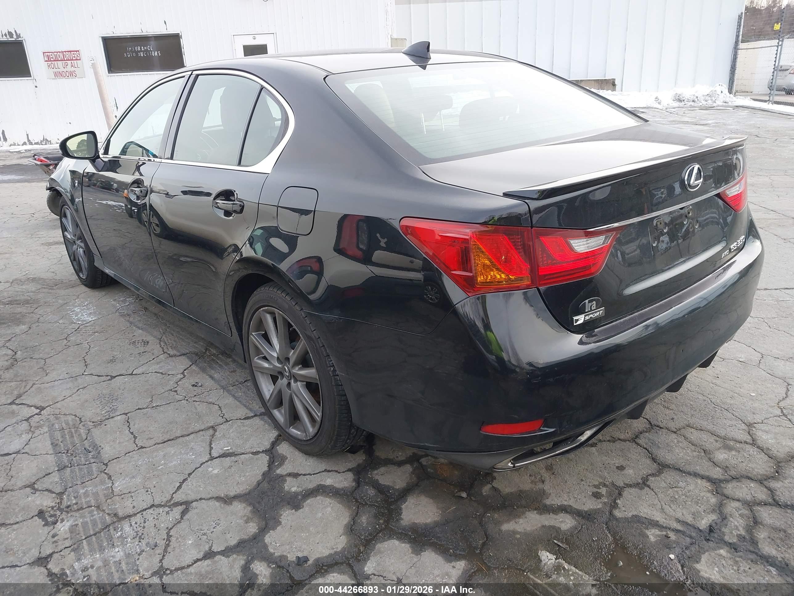 LEXUS GS image 3