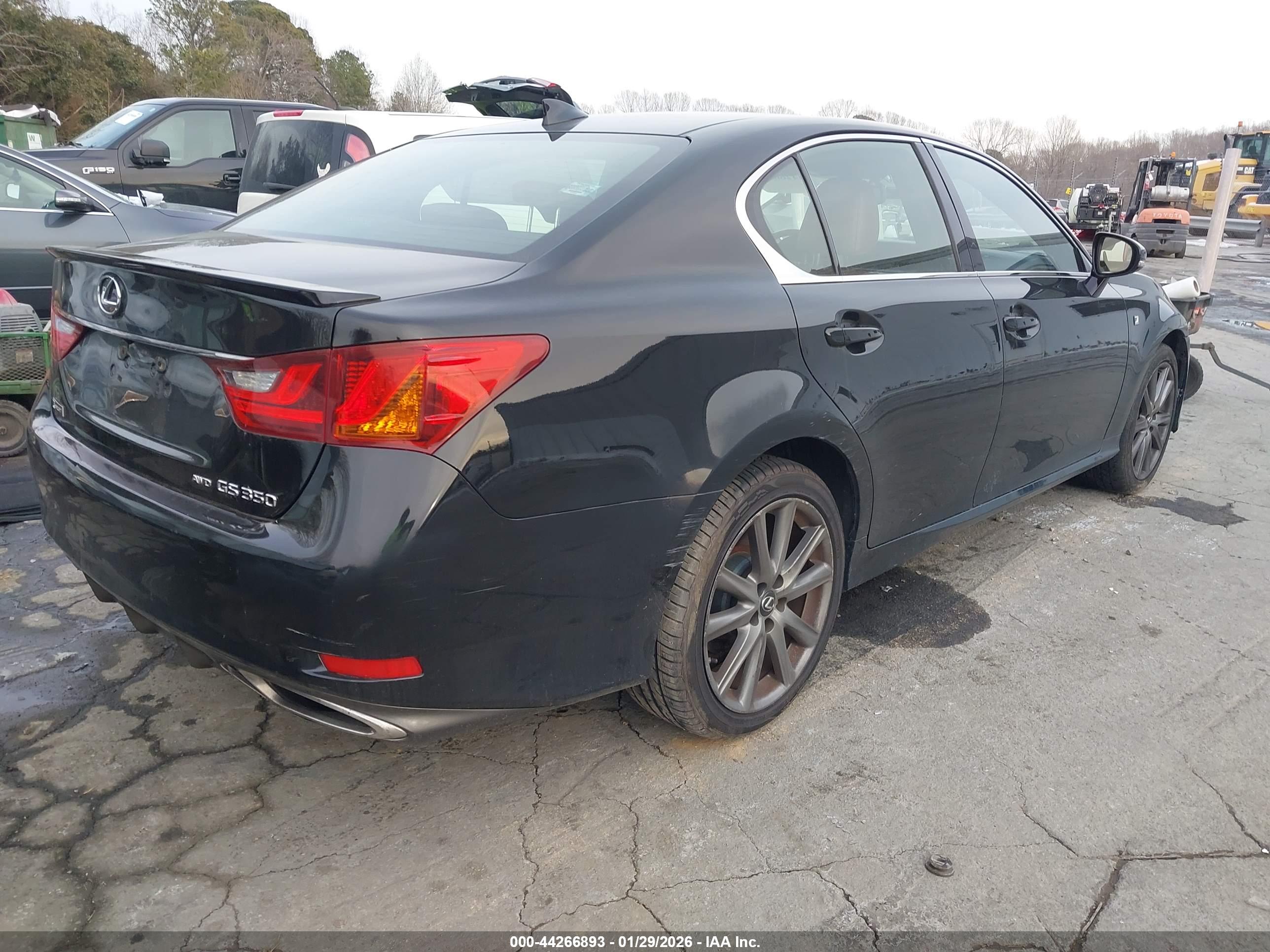 LEXUS GS image 4