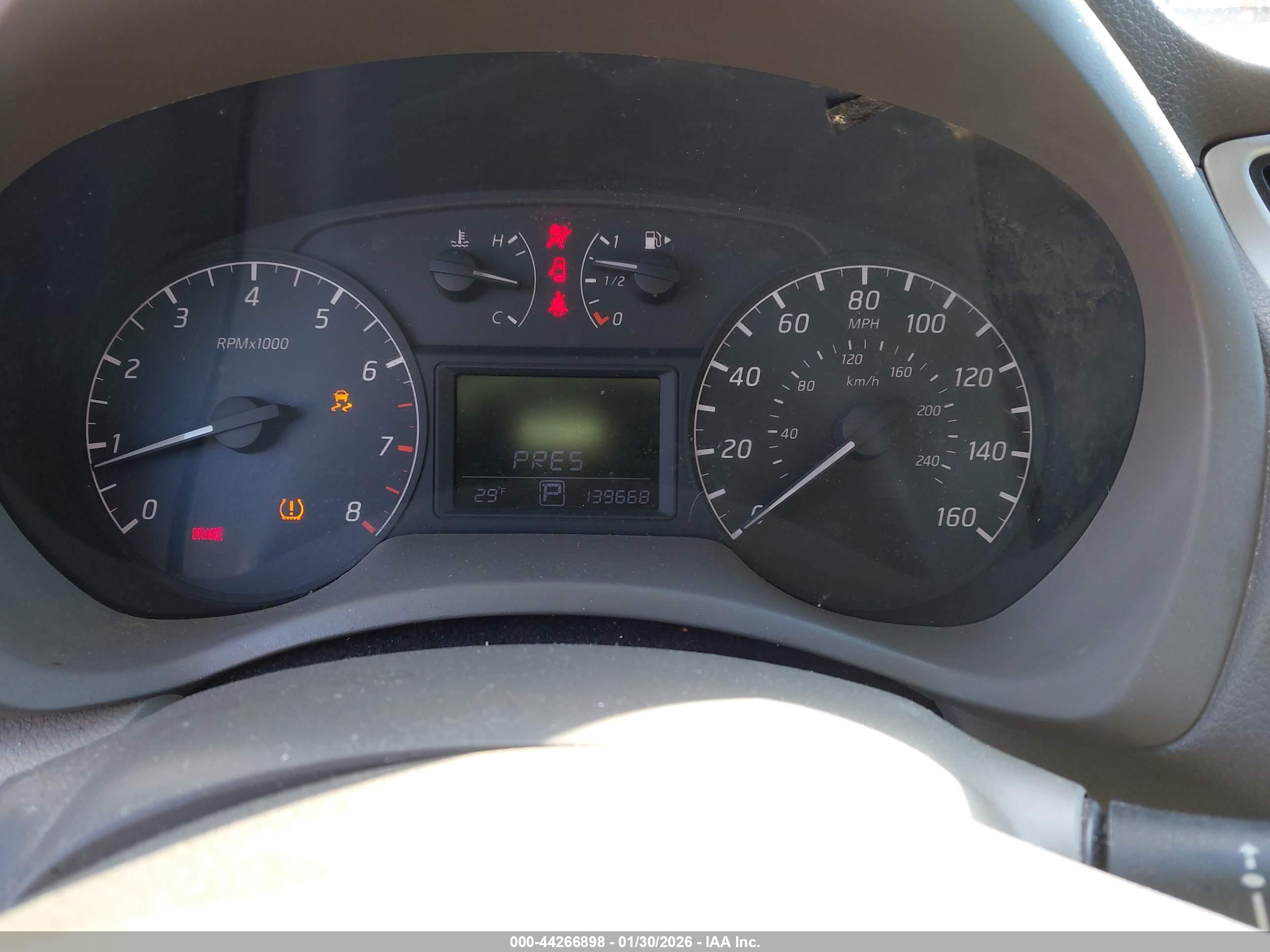 NISSAN SENTRA image 7