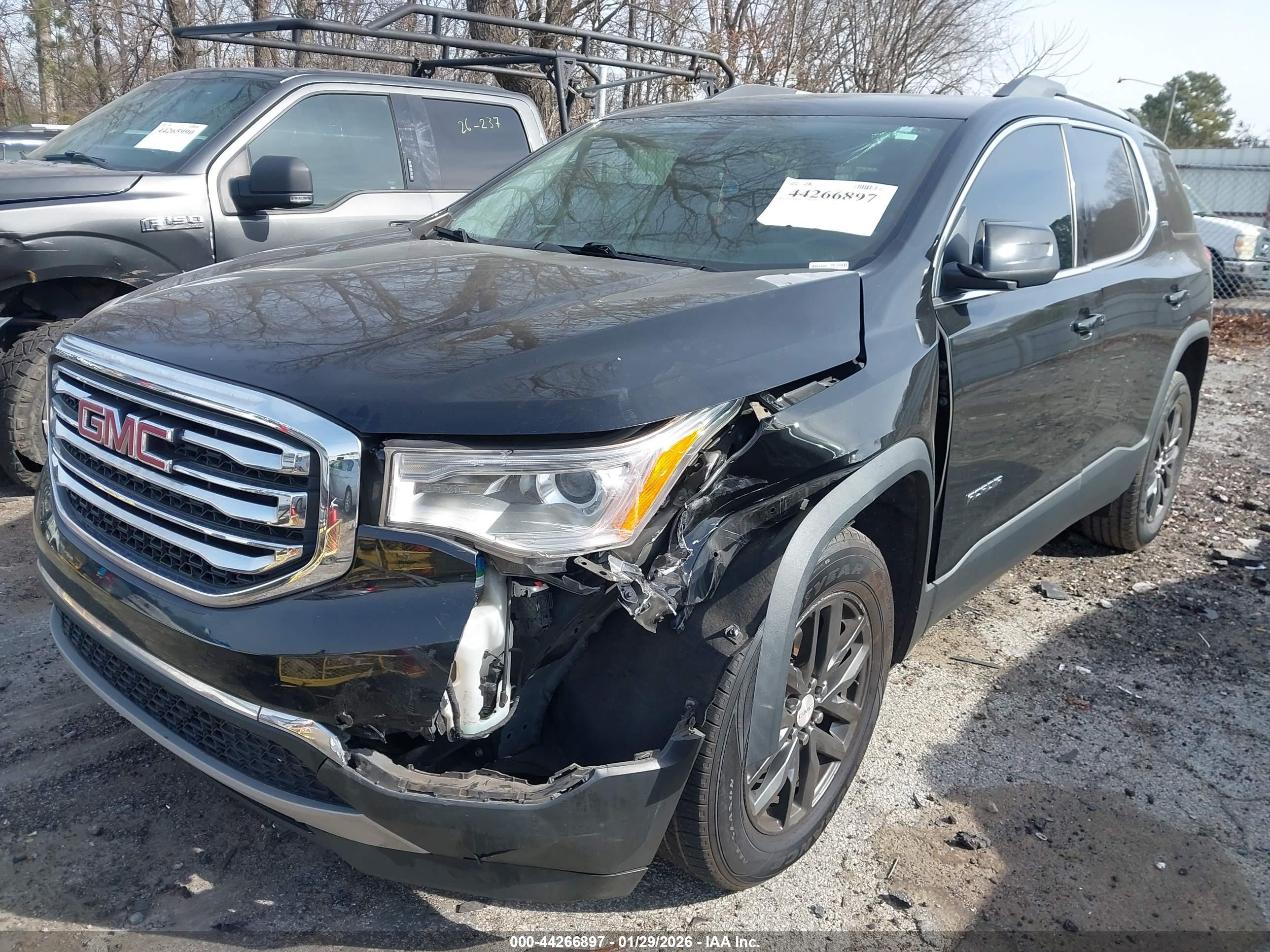 GMC ACADIA image 6