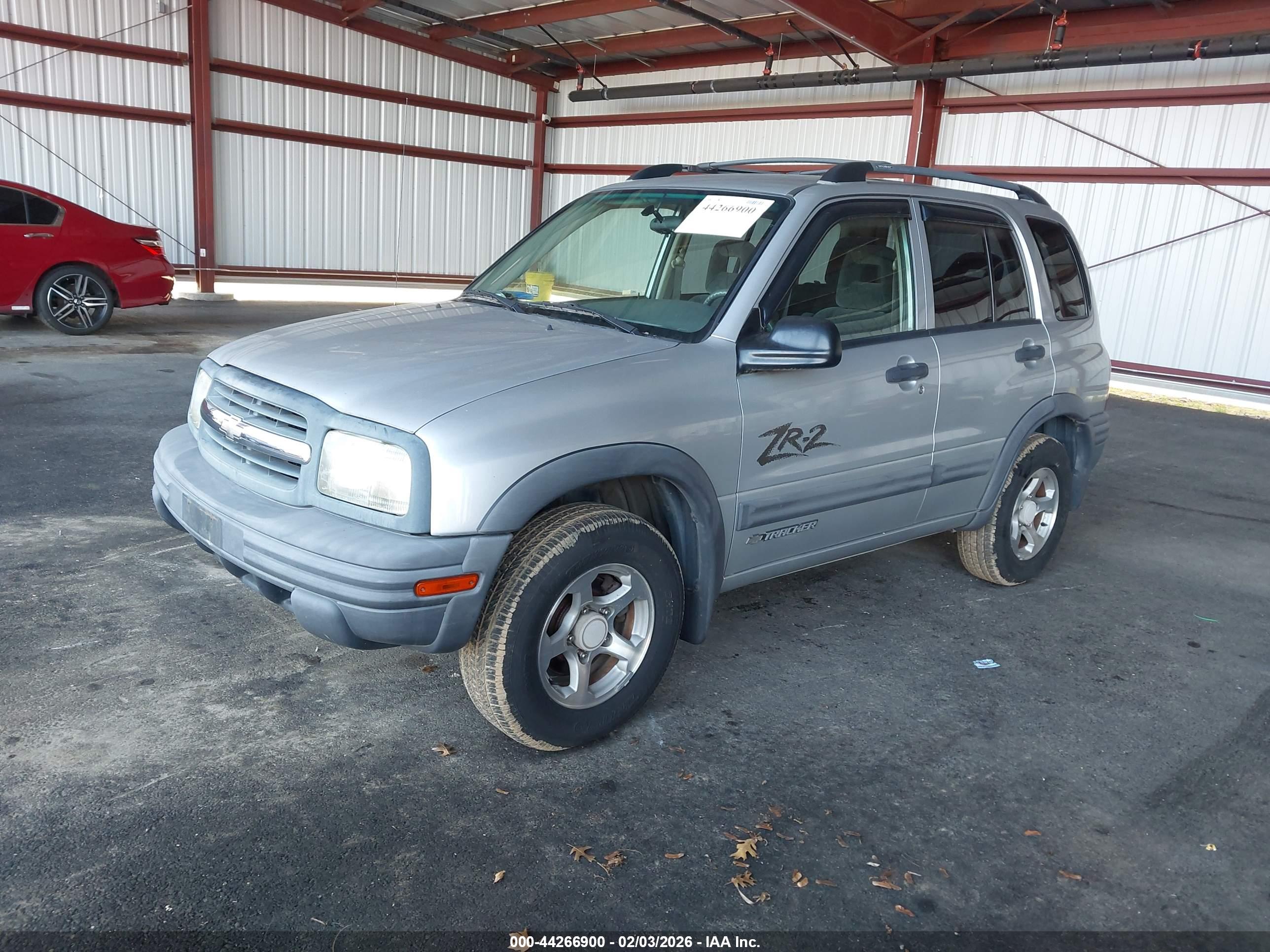 CHEVROLET TRACKER image 2