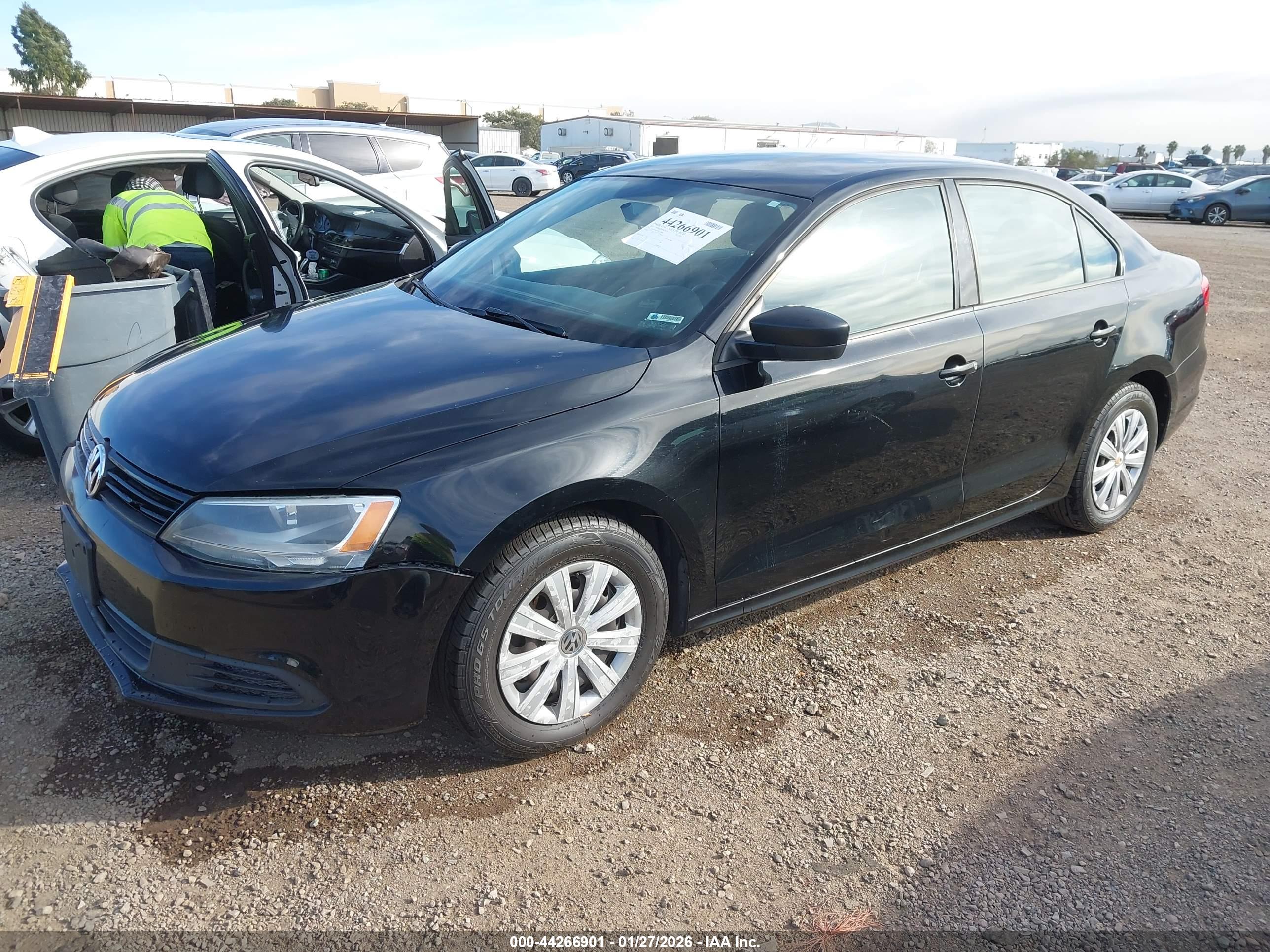 VOLKSWAGEN JETTA image 2