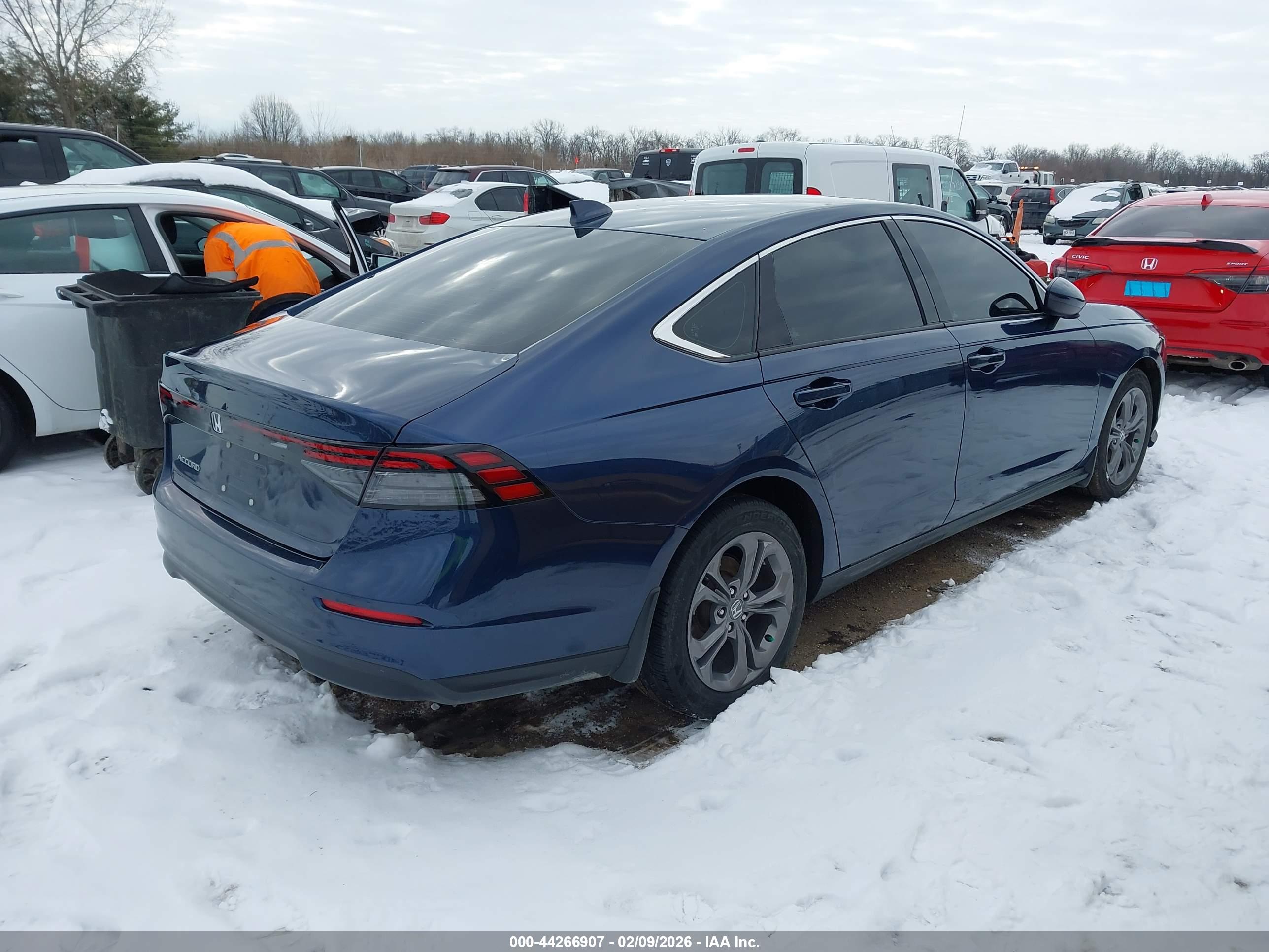 HONDA ACCORD image 4