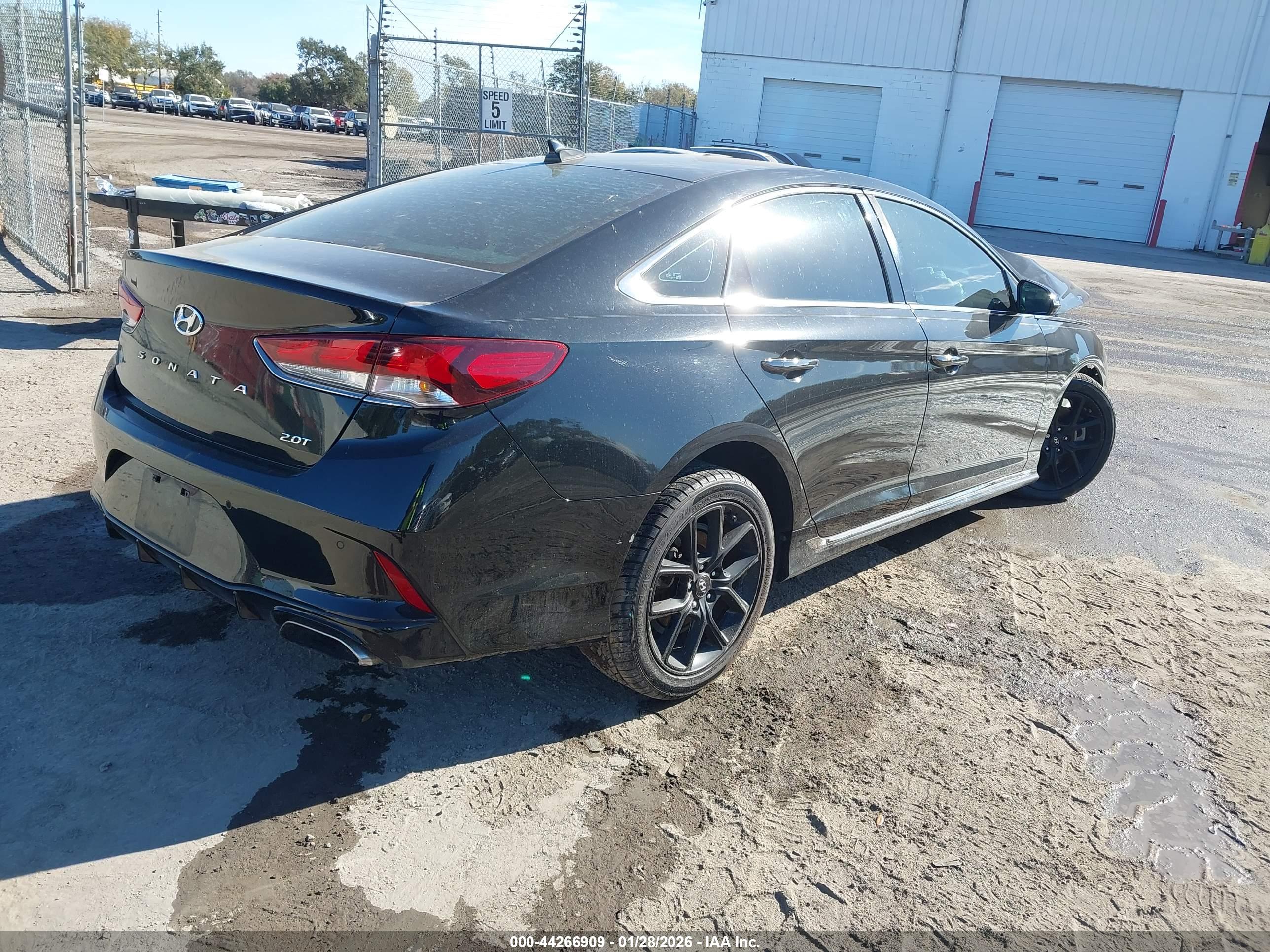 HYUNDAI SONATA image 4