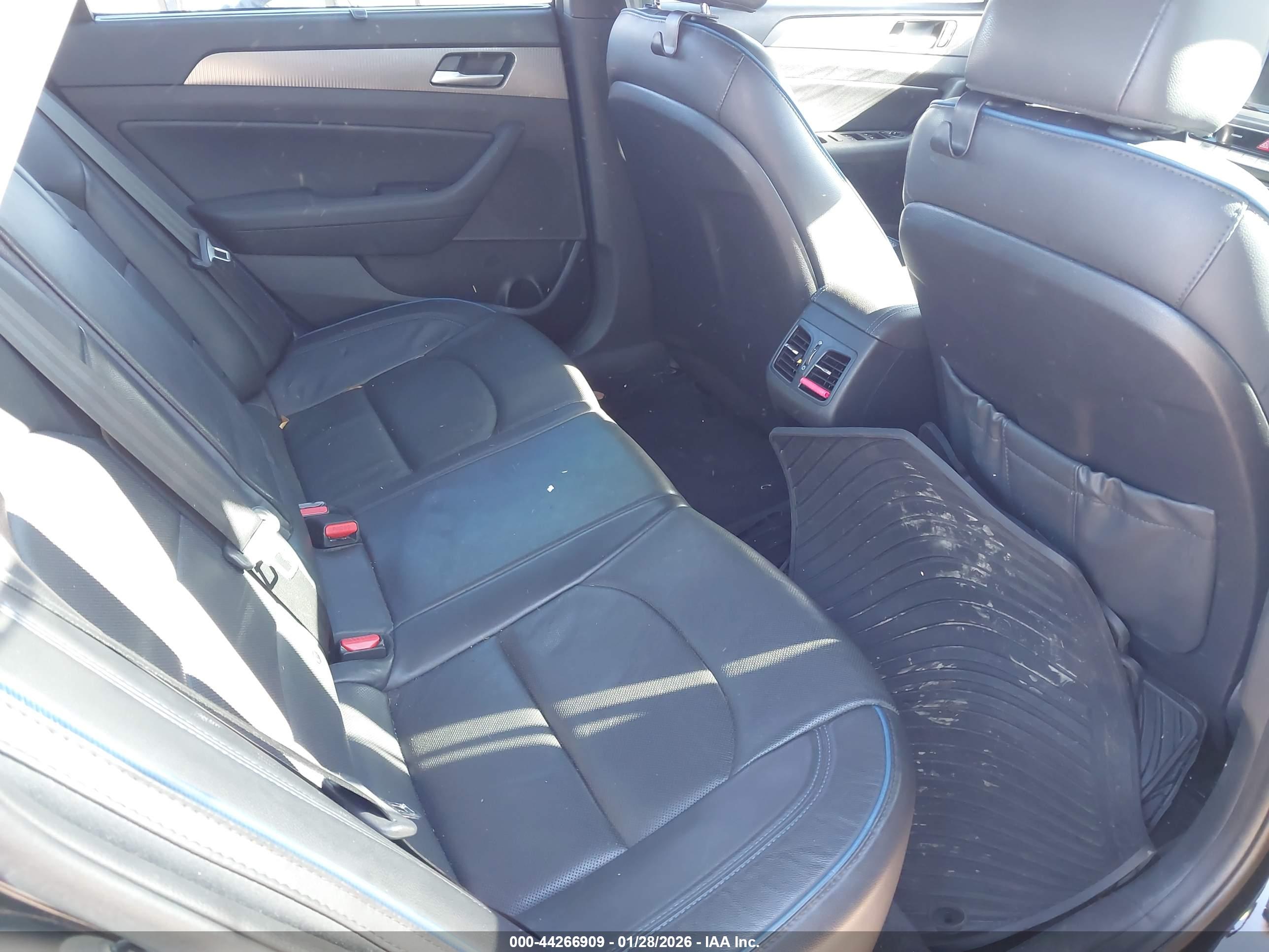 HYUNDAI SONATA image 8