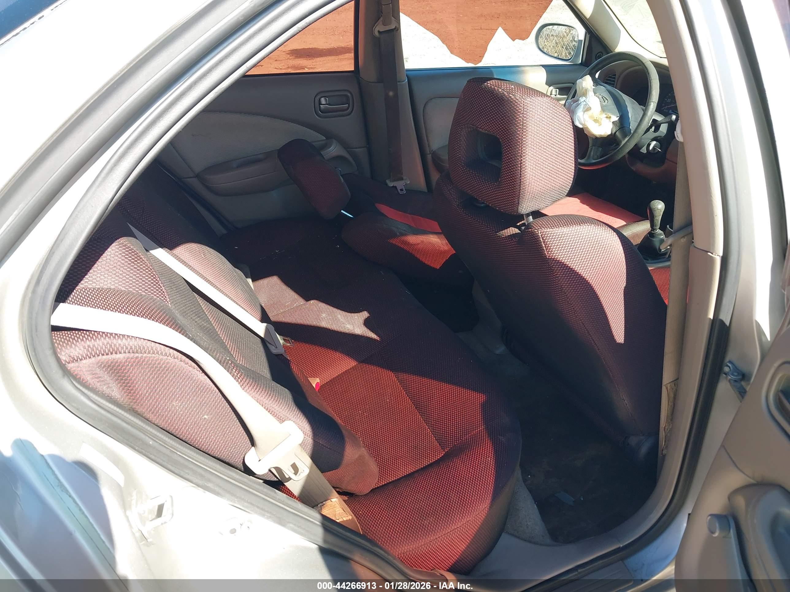NISSAN SENTRA image 8