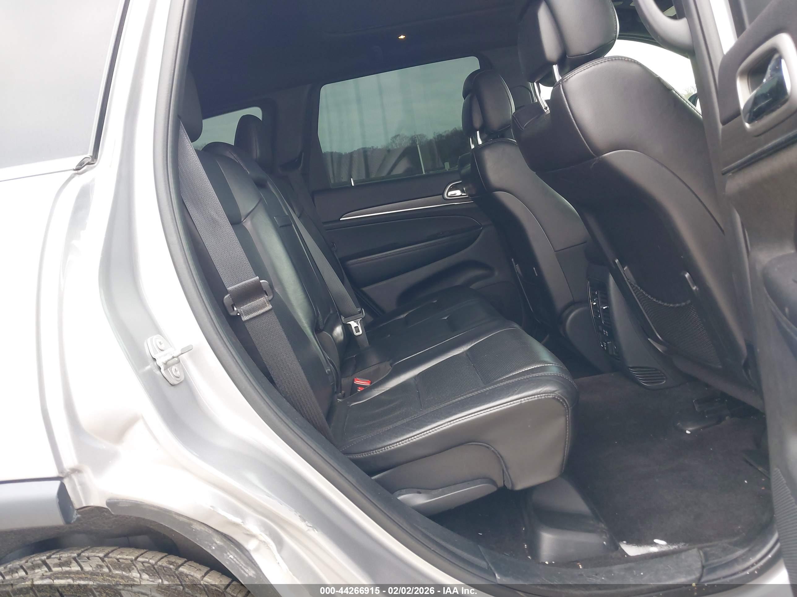 JEEP GRAND image 8